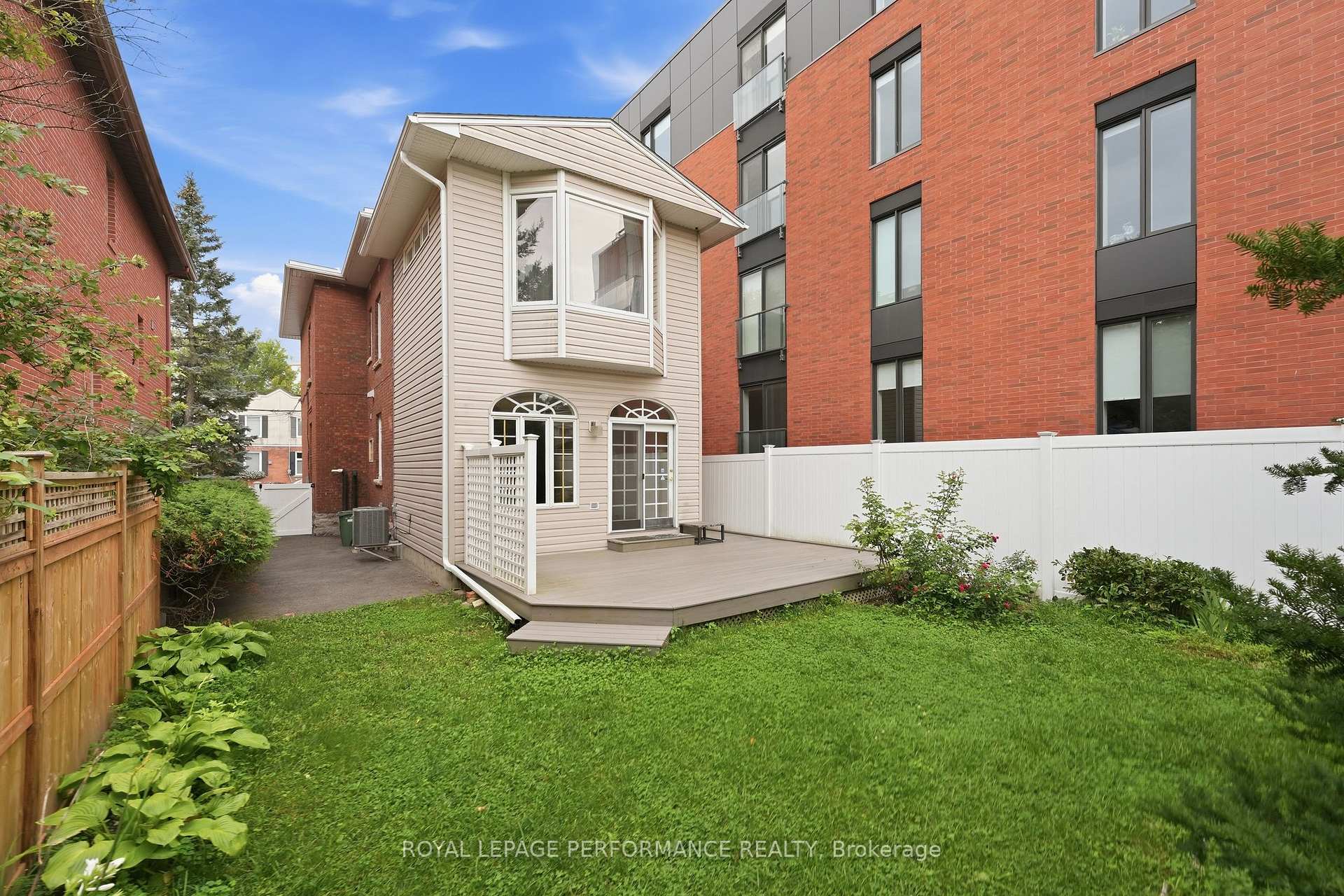 Photo 30 of 284 Crichton Street, Ottawa, Lindenlea — HOMEH