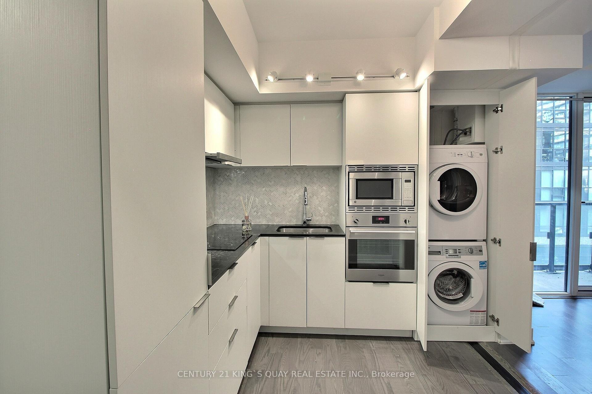 Photo 10 of Unit 403, 955 Bay Street, Toronto, Bay Street Corridor — HOMEH