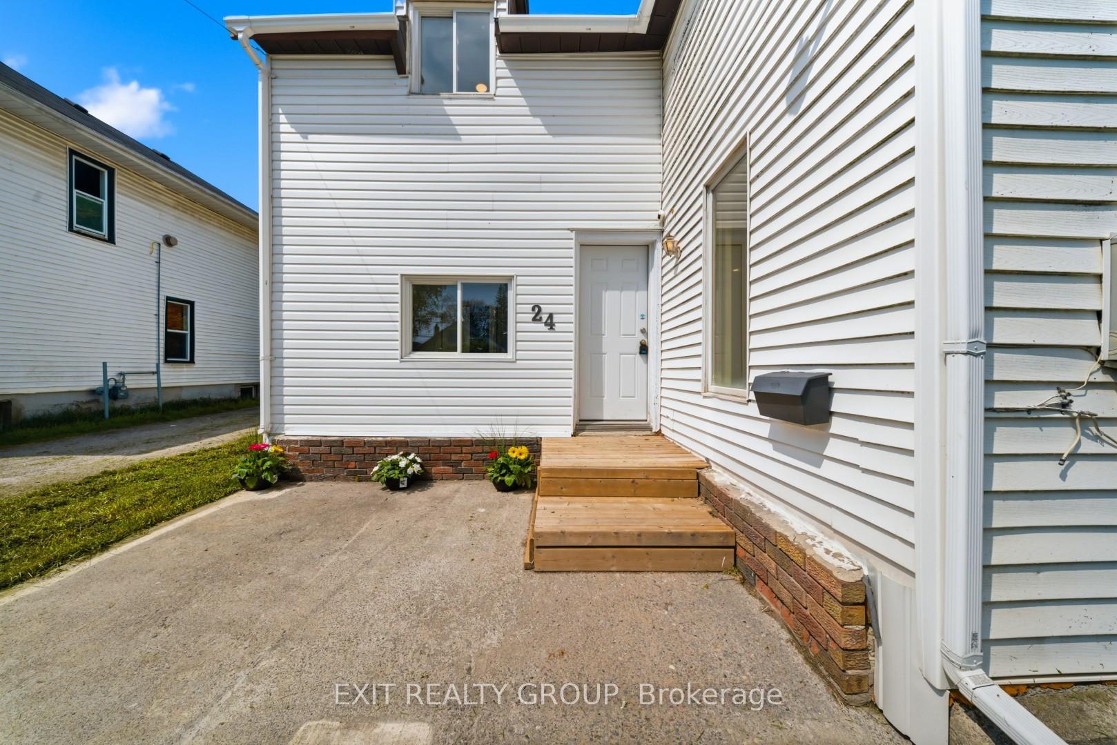Photo 2 of 24 Albion Street, Belleville, Belleville Ward — HOMEH