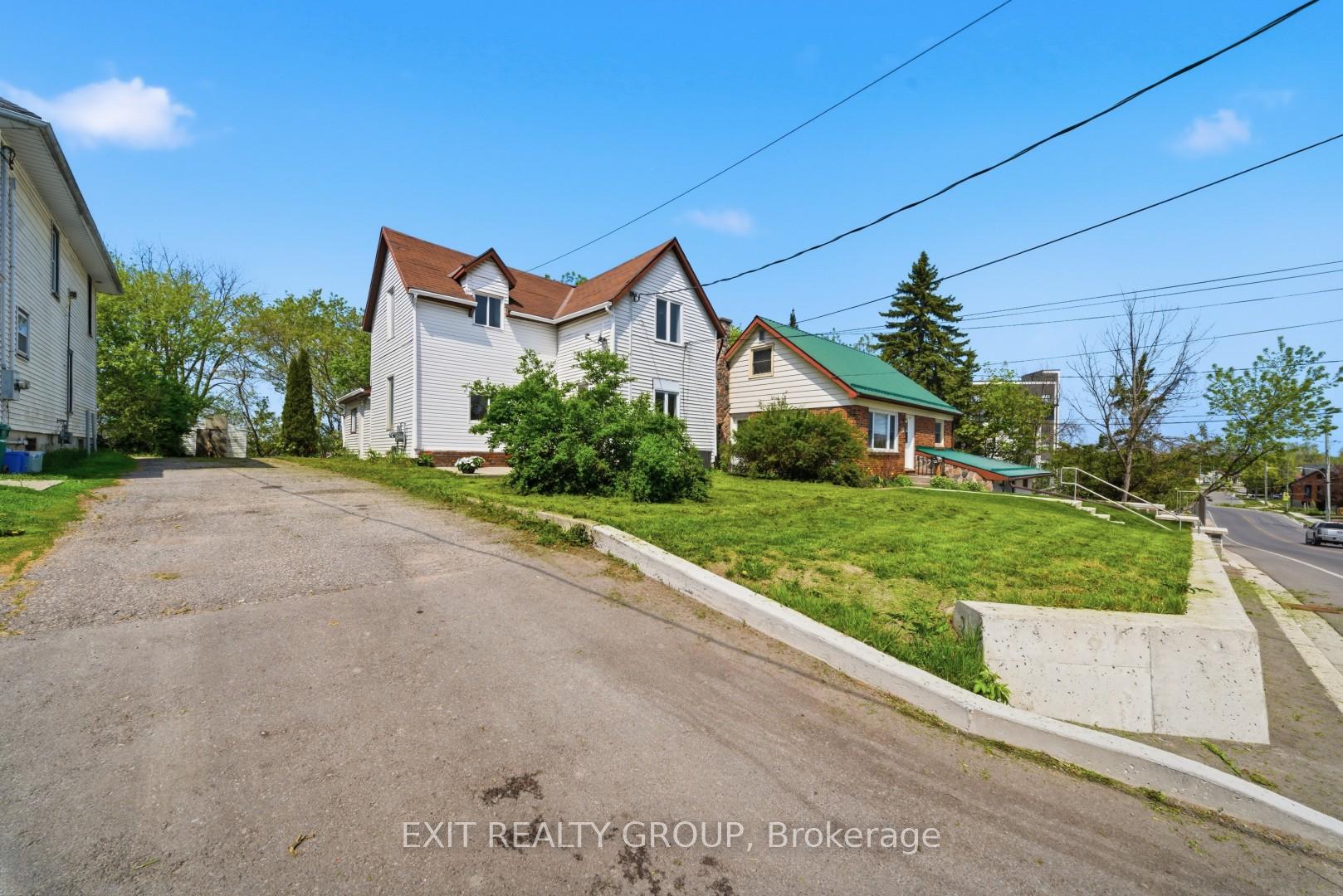 Photo 3 of 24 Albion Street, Belleville, Belleville Ward — HOMEH