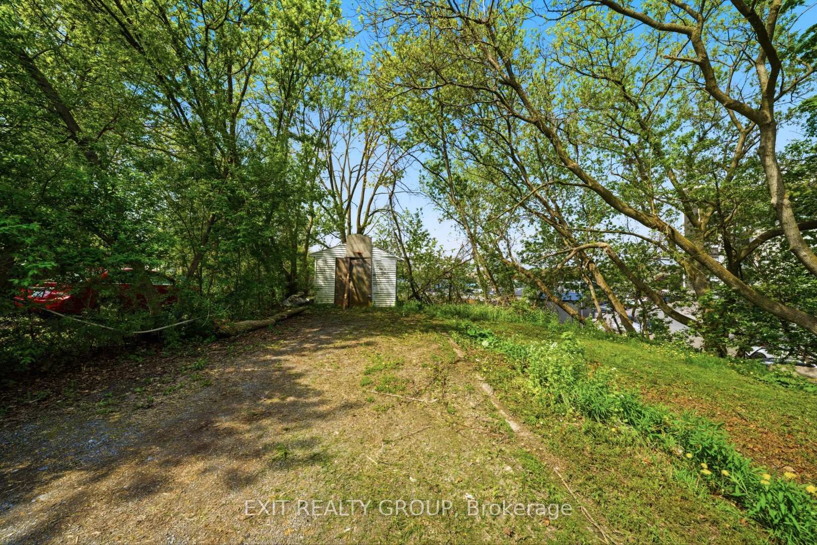 Photo 26 of 24 Albion Street, Belleville, Belleville Ward — HOMEH