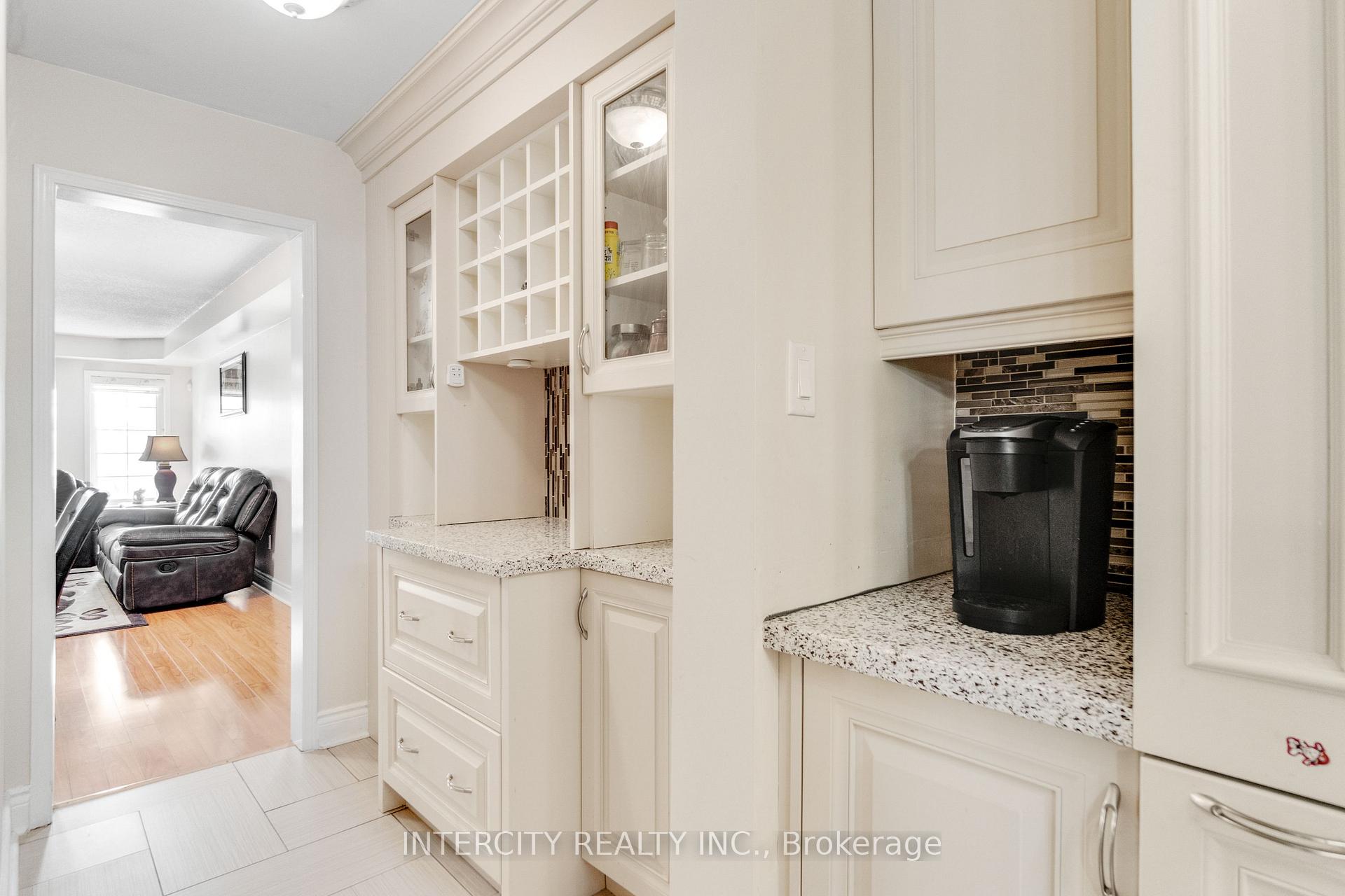 Photo 18 of 48 Avalanche Crescent, Brampton, Bram East — HOMEH