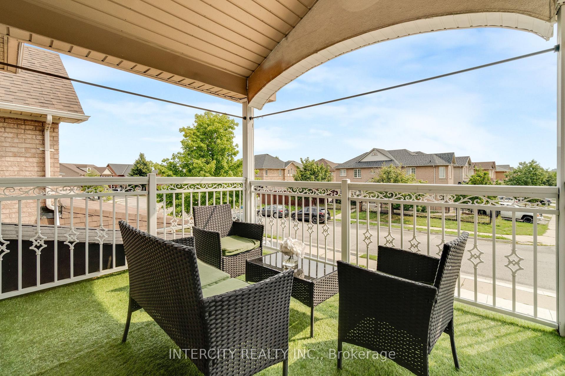 Photo 32 of 48 Avalanche Crescent, Brampton, Bram East — HOMEH