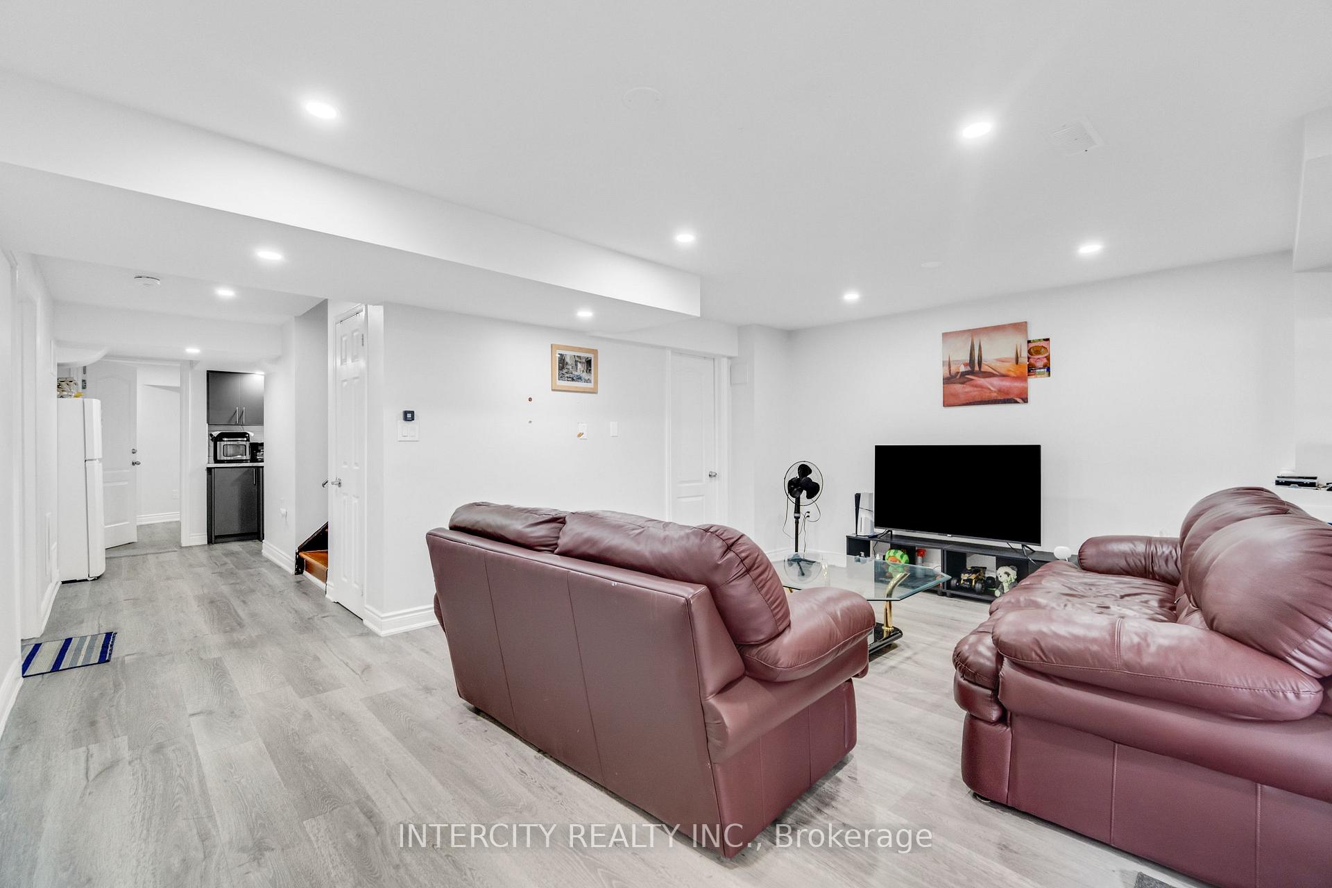 Photo 39 of 48 Avalanche Crescent, Brampton, Bram East — HOMEH