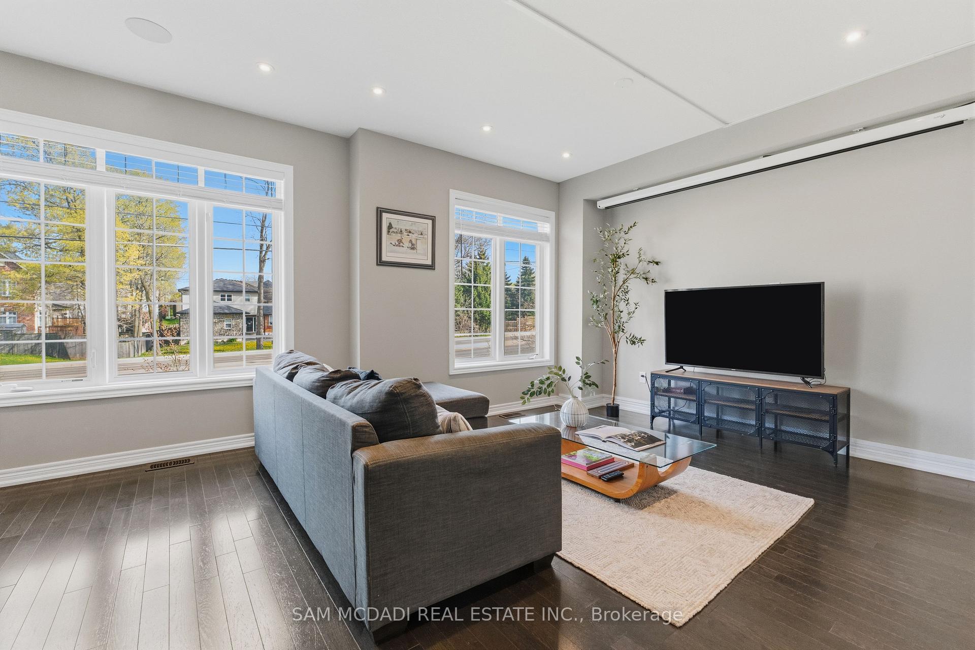 Photo 6 of Unit 9, 215 Dundas Street E, Hamilton, Waterdown — HOMEH