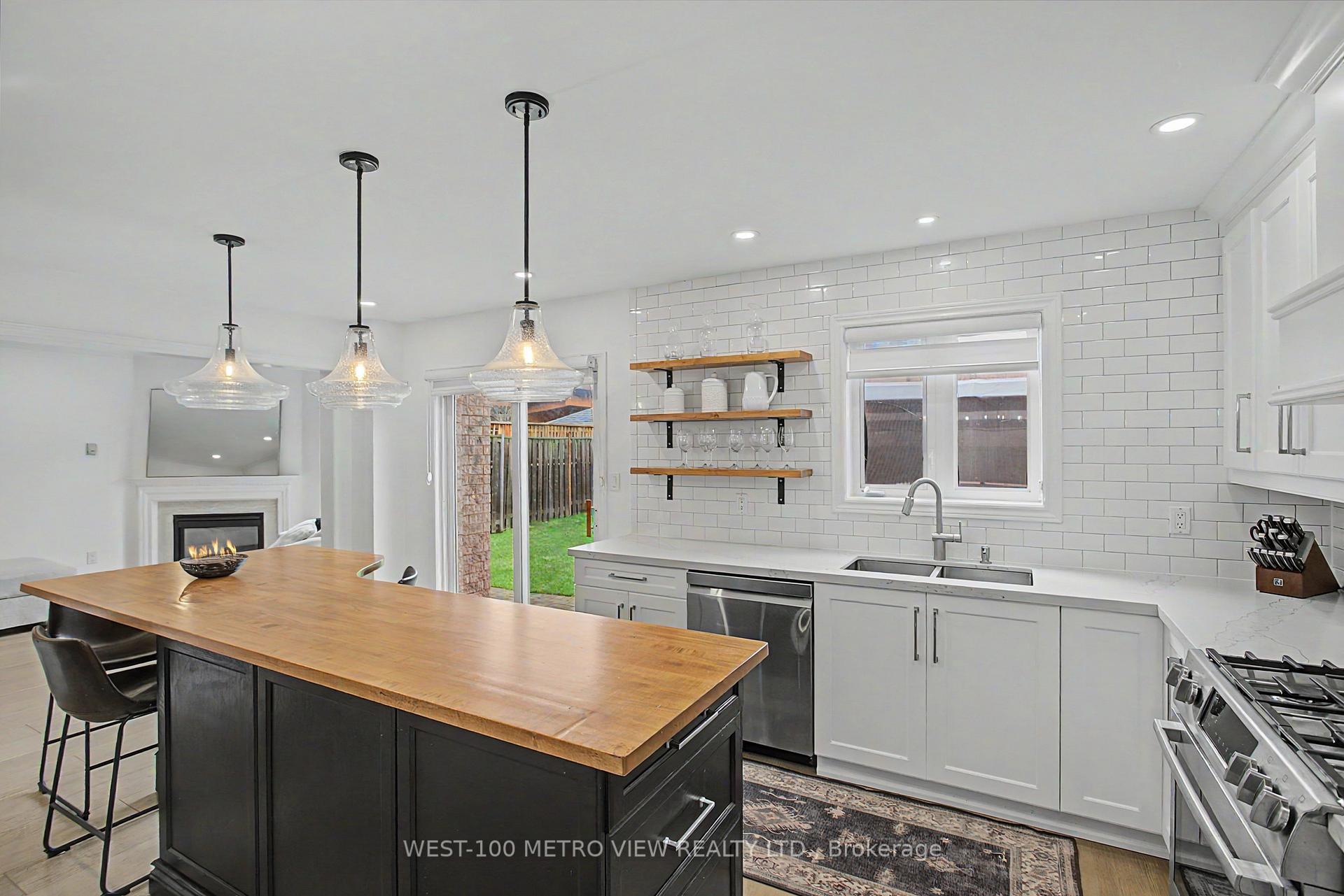 Photo 7 of 57 Forsyth Crescent, Halton Hills, Georgetown — HOMEH