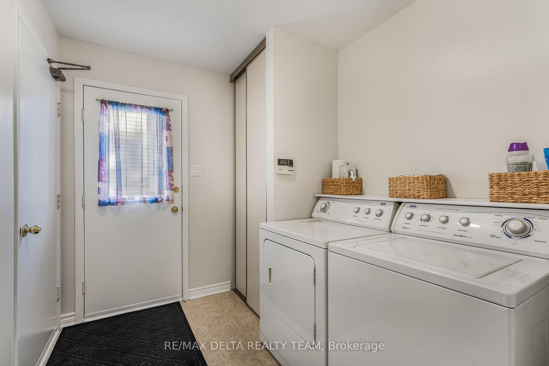 Photo 14 of 1657 Bottriell Way, Ottawa, Fallingbrook/Pineridge — HOMEH