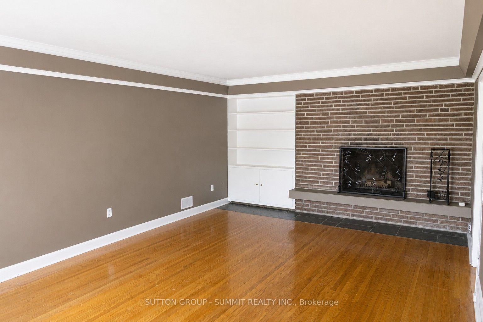 Photo 3 of 20 Havenridge Drive, Etobicoke, Kingsview Village-The Westway — HOMEH