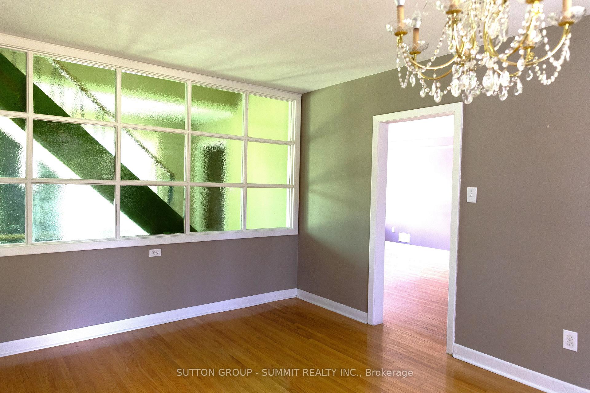 Photo 9 of 20 Havenridge Drive, Etobicoke, Kingsview Village-The Westway — HOMEH