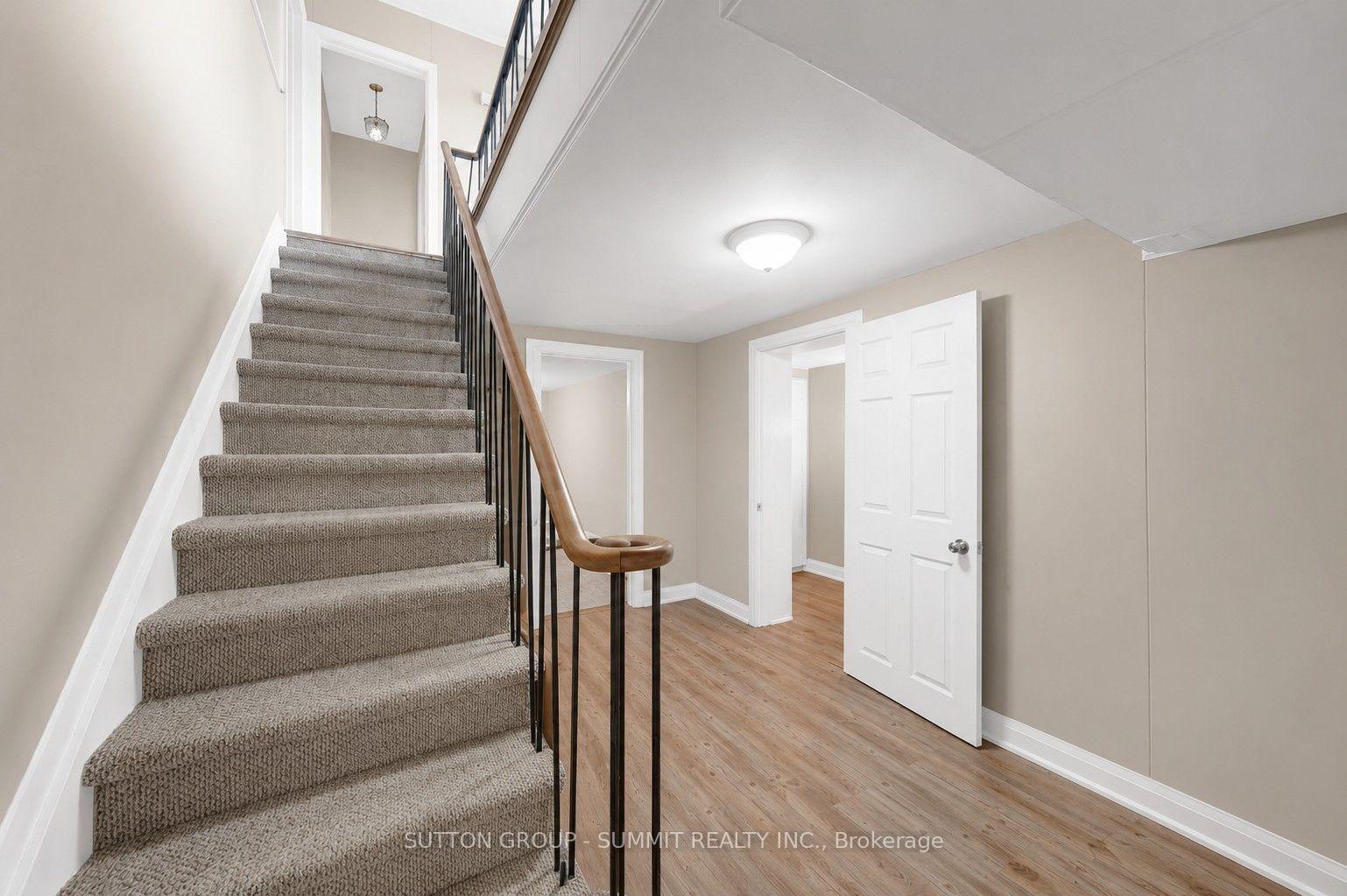 Photo 12 of 20 Havenridge Drive, Etobicoke, Kingsview Village-The Westway — HOMEH