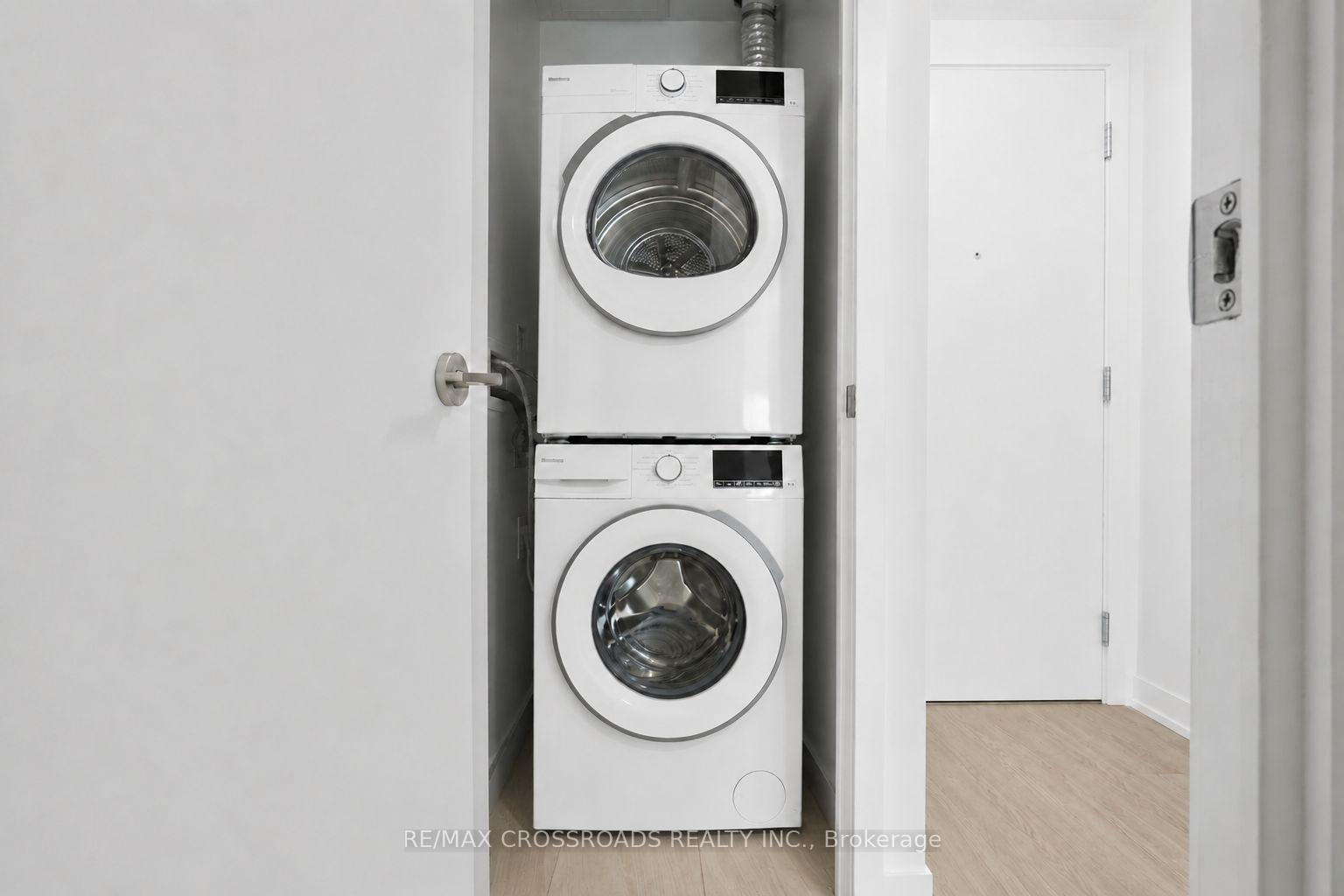 Photo 16 of Unit 1503, 15 David Salomon Drive, Toronto, Flemingdon Park — HOMEH