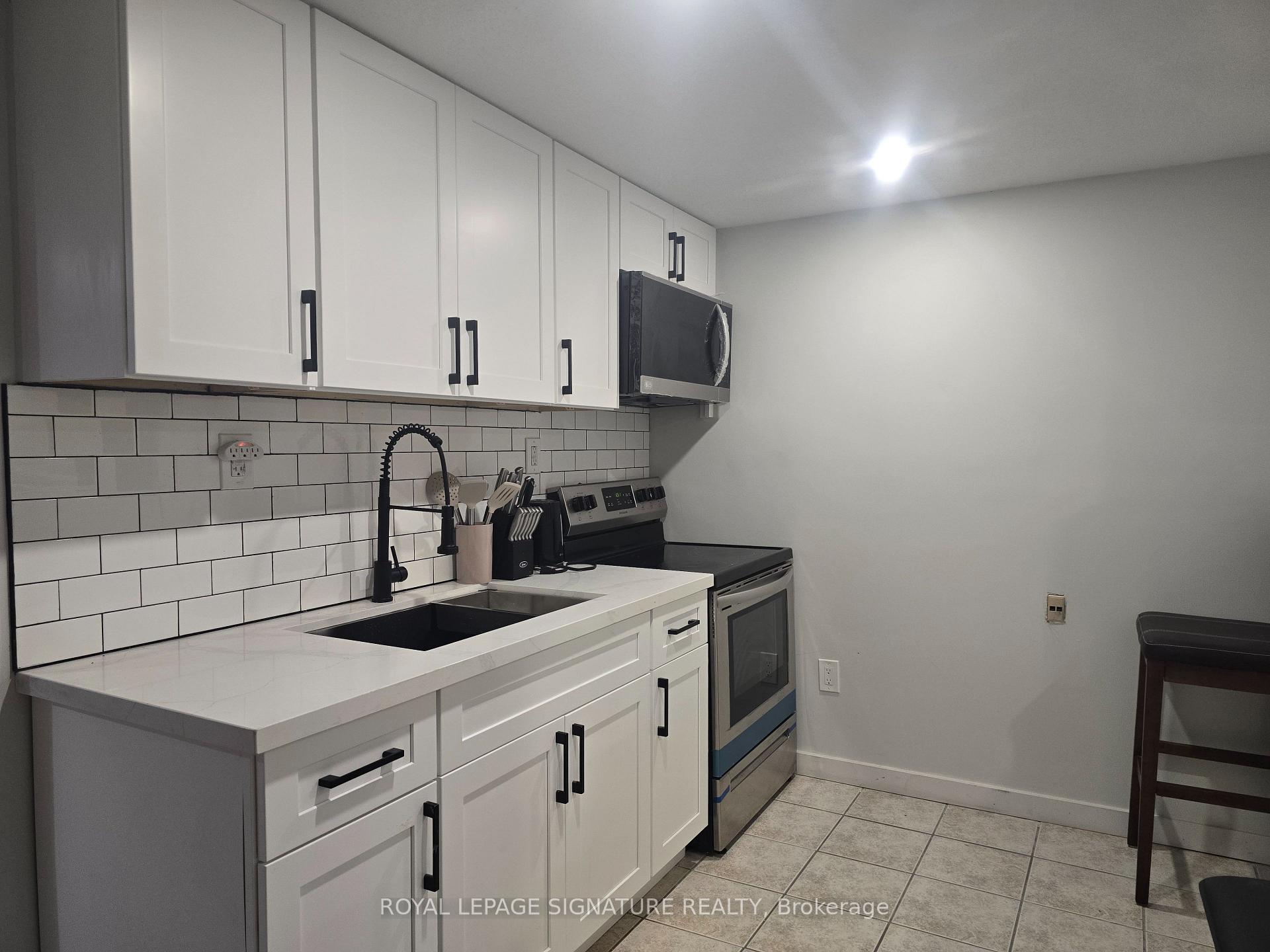 Photo 8 of Unit Lower, 211 Glen Hill Drive, Whitby, Blue Grass Meadows — HOMEH
