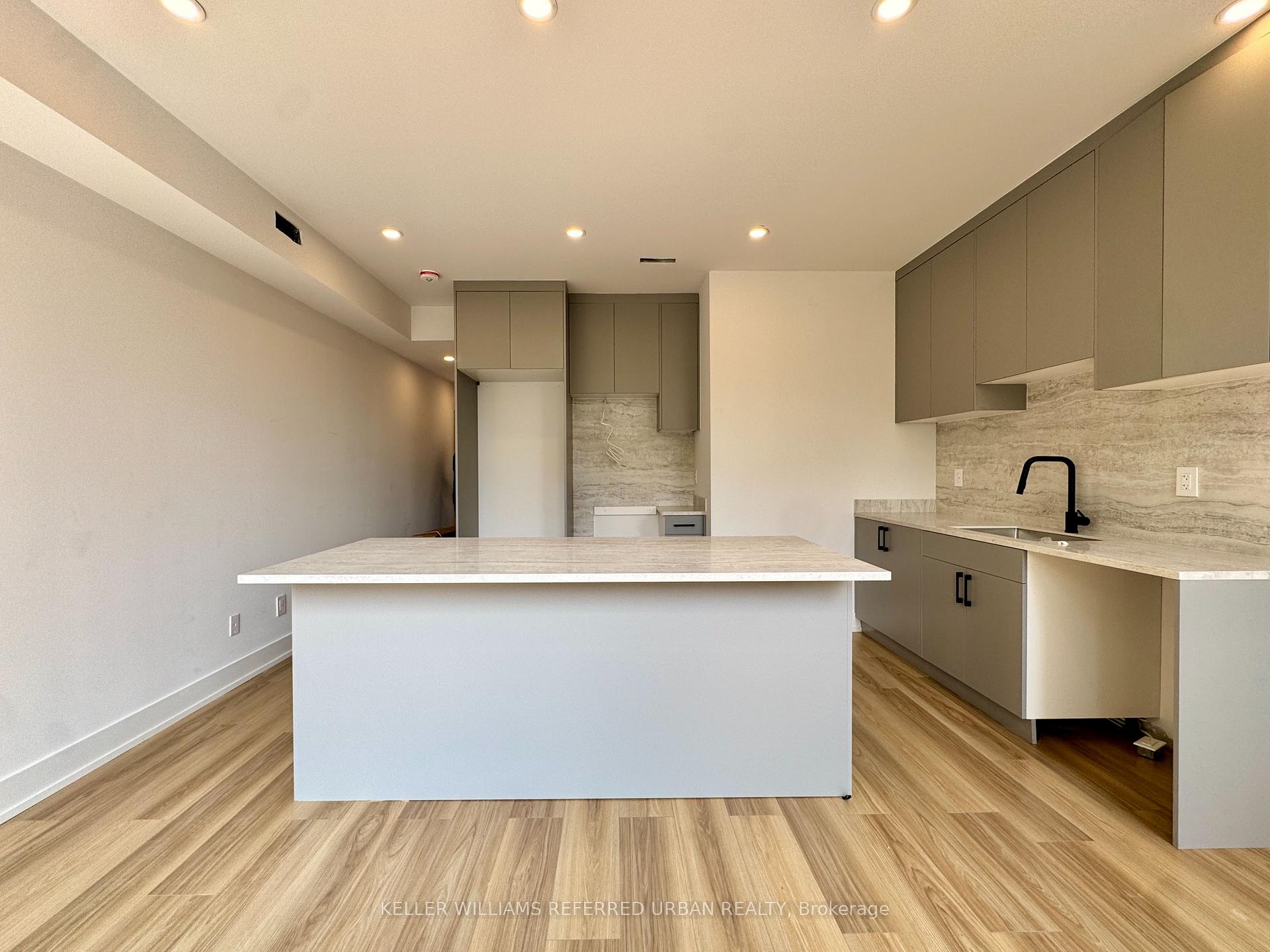 Photo 5 of Unit 2, 269 Brunswick Avenue, Toronto, University — HOMEH