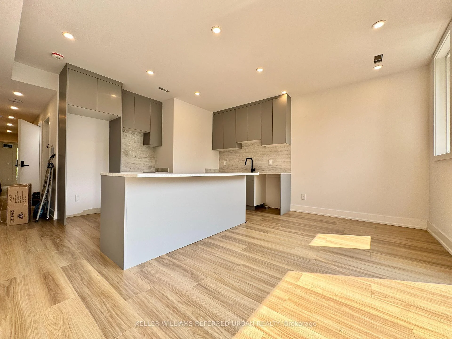 Photo 8 of Unit 2, 269 Brunswick Avenue, Toronto, University — HOMEH