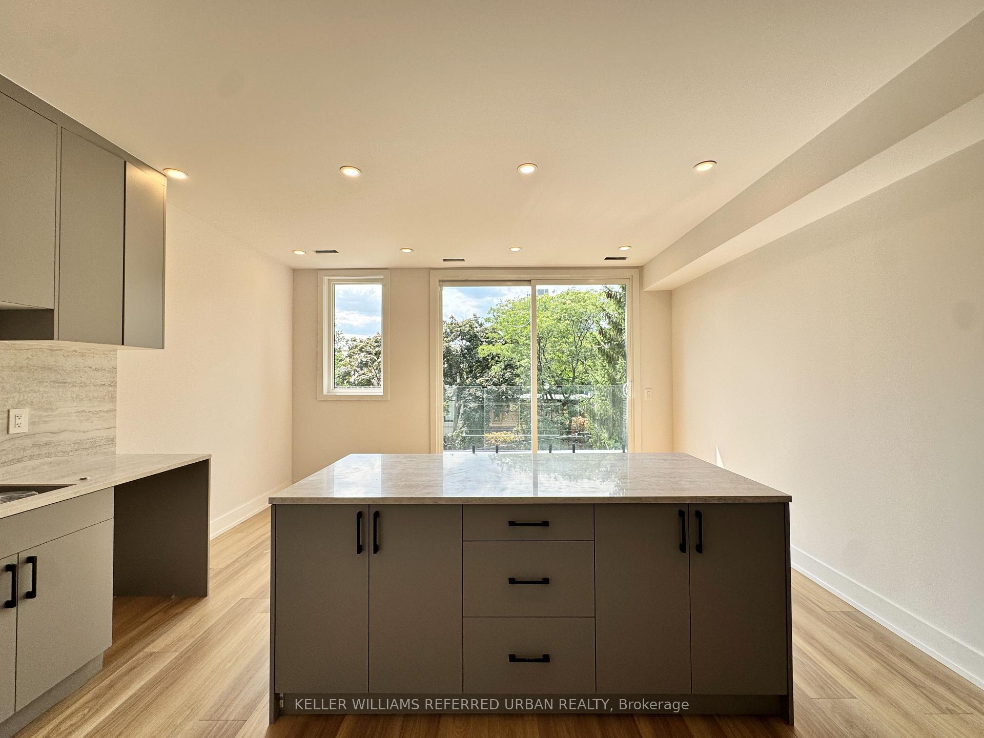 Photo 4 of Unit 3, 269 Brunswick Avenue, Toronto, University — HOMEH