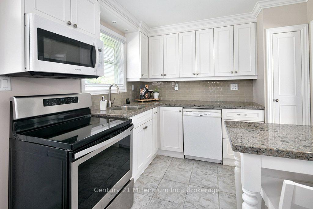 Photo 11 of 631 Cameron Street, Collingwood — HOMEH