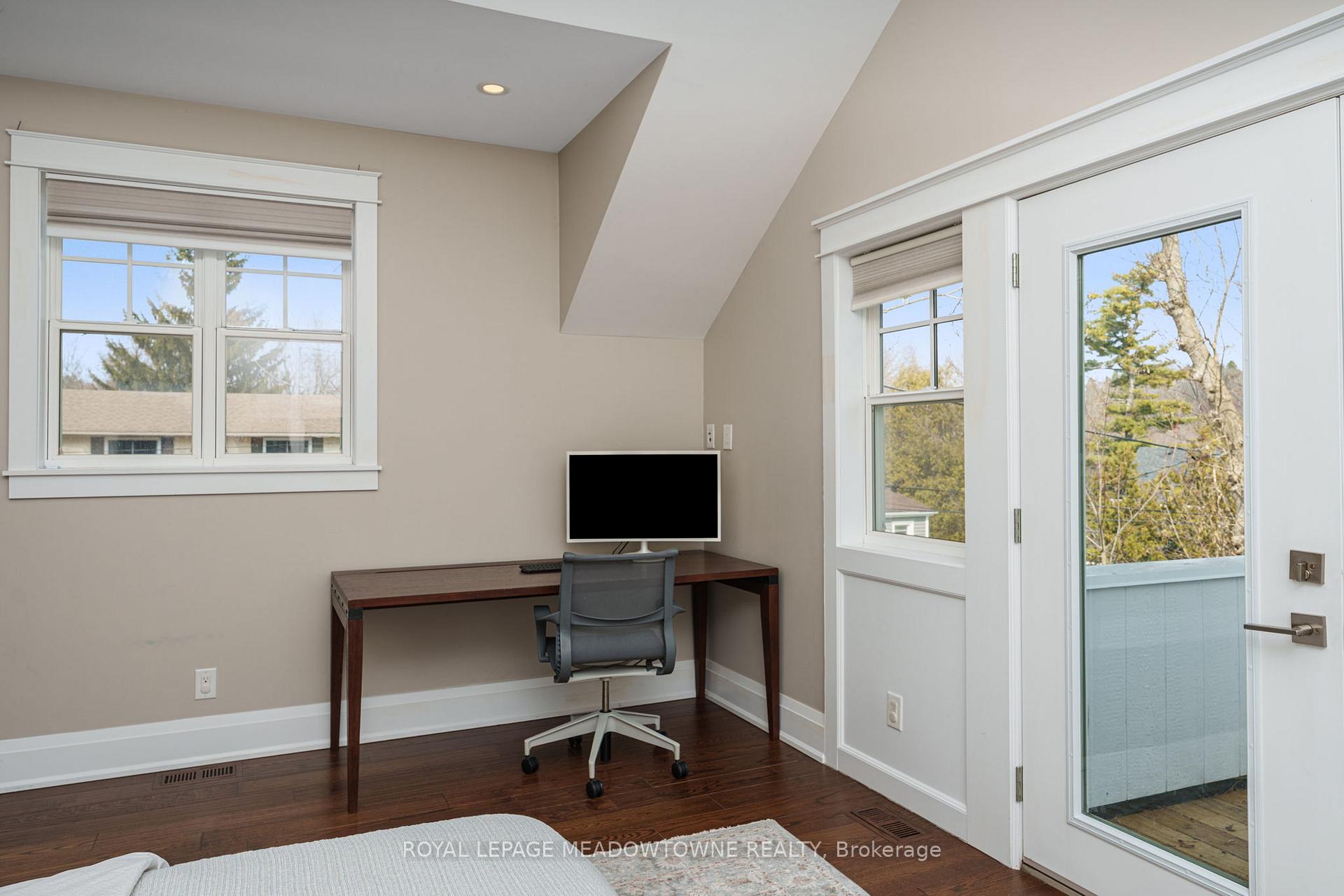 Photo 13 of 2 Bennett Place, Halton Hills, Glen Williams — HOMEH
