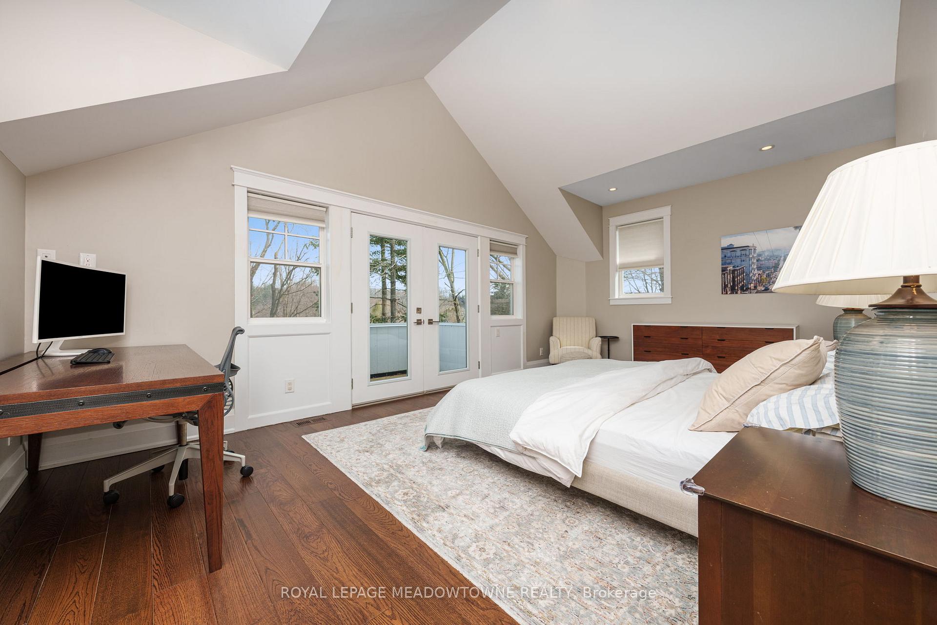 Photo 16 of 2 Bennett Place, Halton Hills, Glen Williams — HOMEH