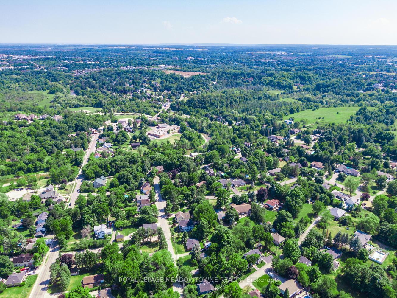 Photo 22 of 2 Bennett Place, Halton Hills, Glen Williams — HOMEH