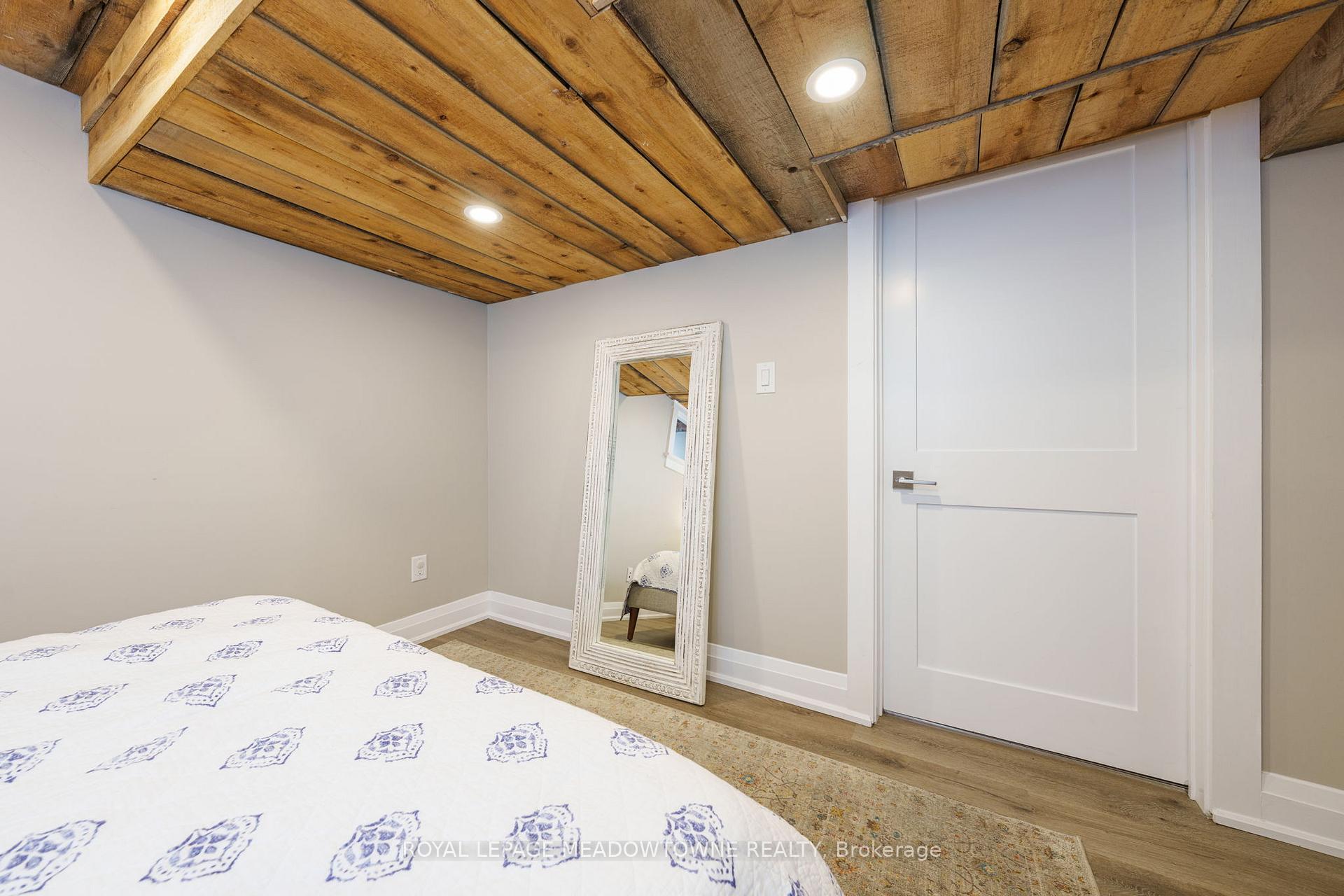 Photo 33 of 2 Bennett Place, Halton Hills, Glen Williams — HOMEH