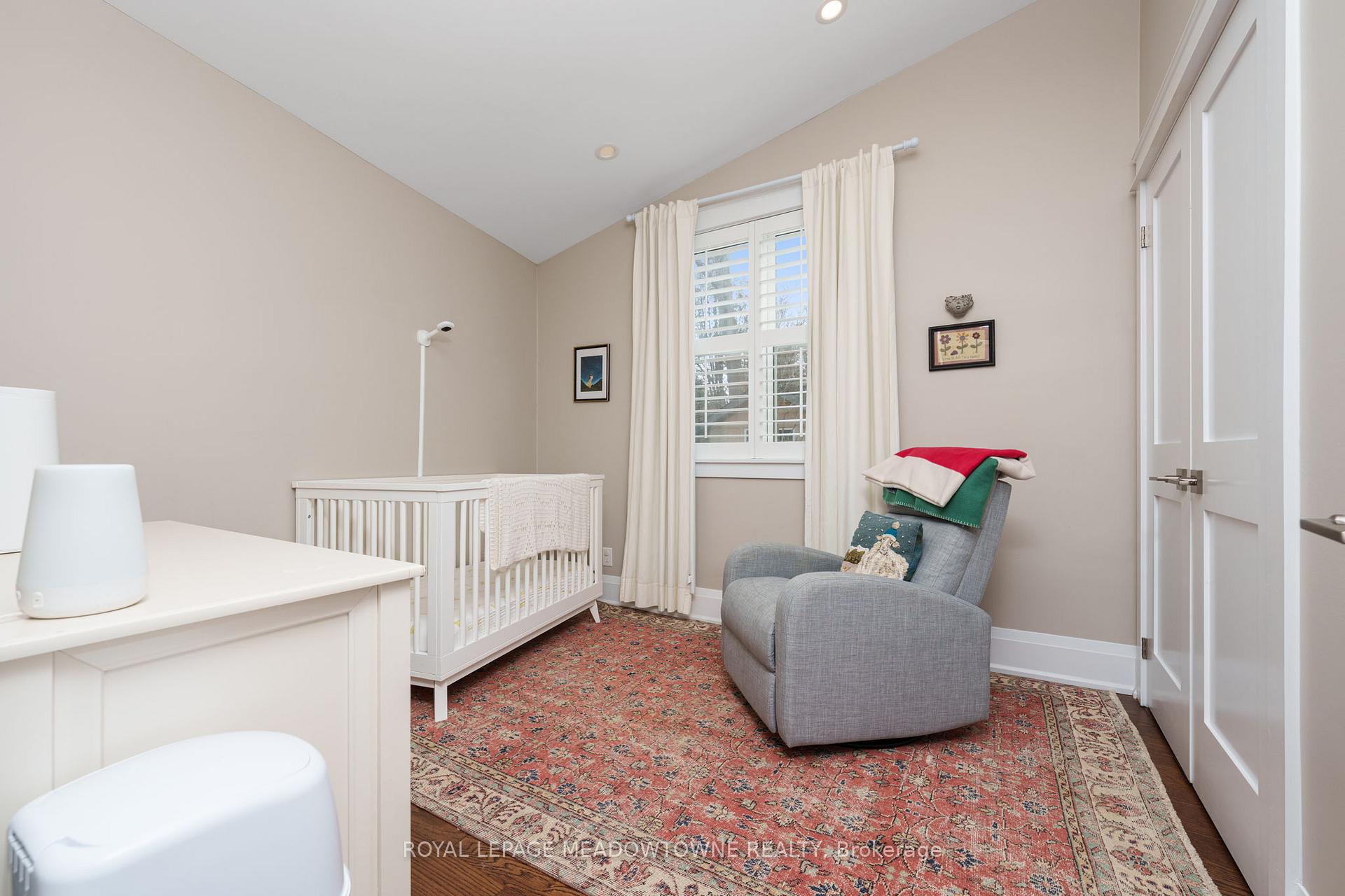 Photo 36 of 2 Bennett Place, Halton Hills, Glen Williams — HOMEH