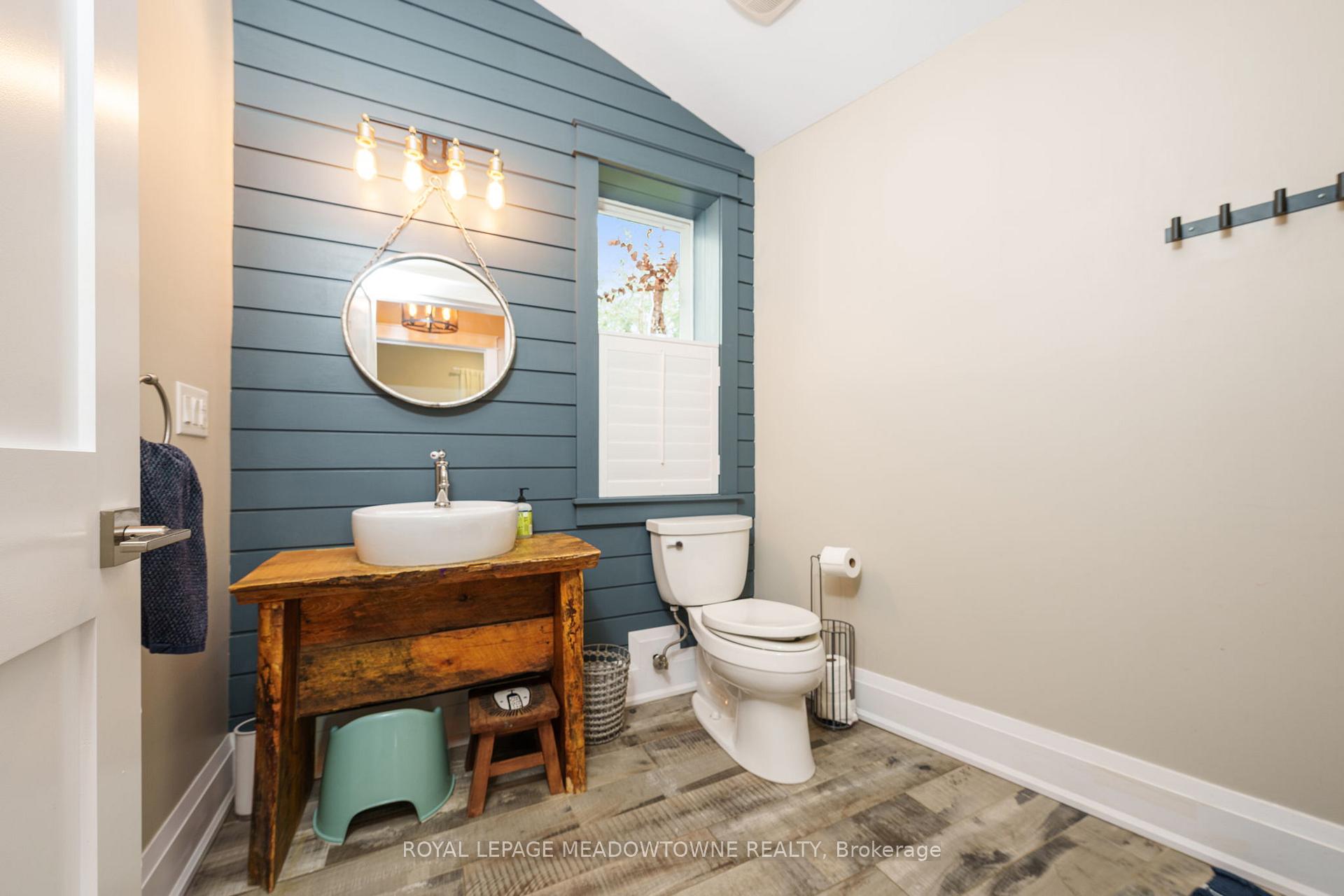 Photo 37 of 2 Bennett Place, Halton Hills, Glen Williams — HOMEH