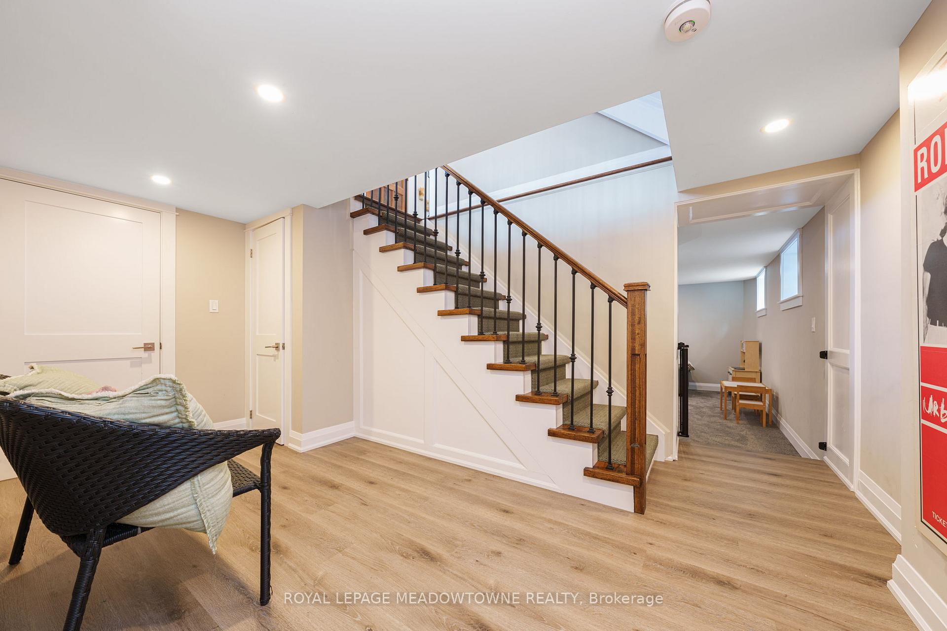 Photo 41 of 2 Bennett Place, Halton Hills, Glen Williams — HOMEH