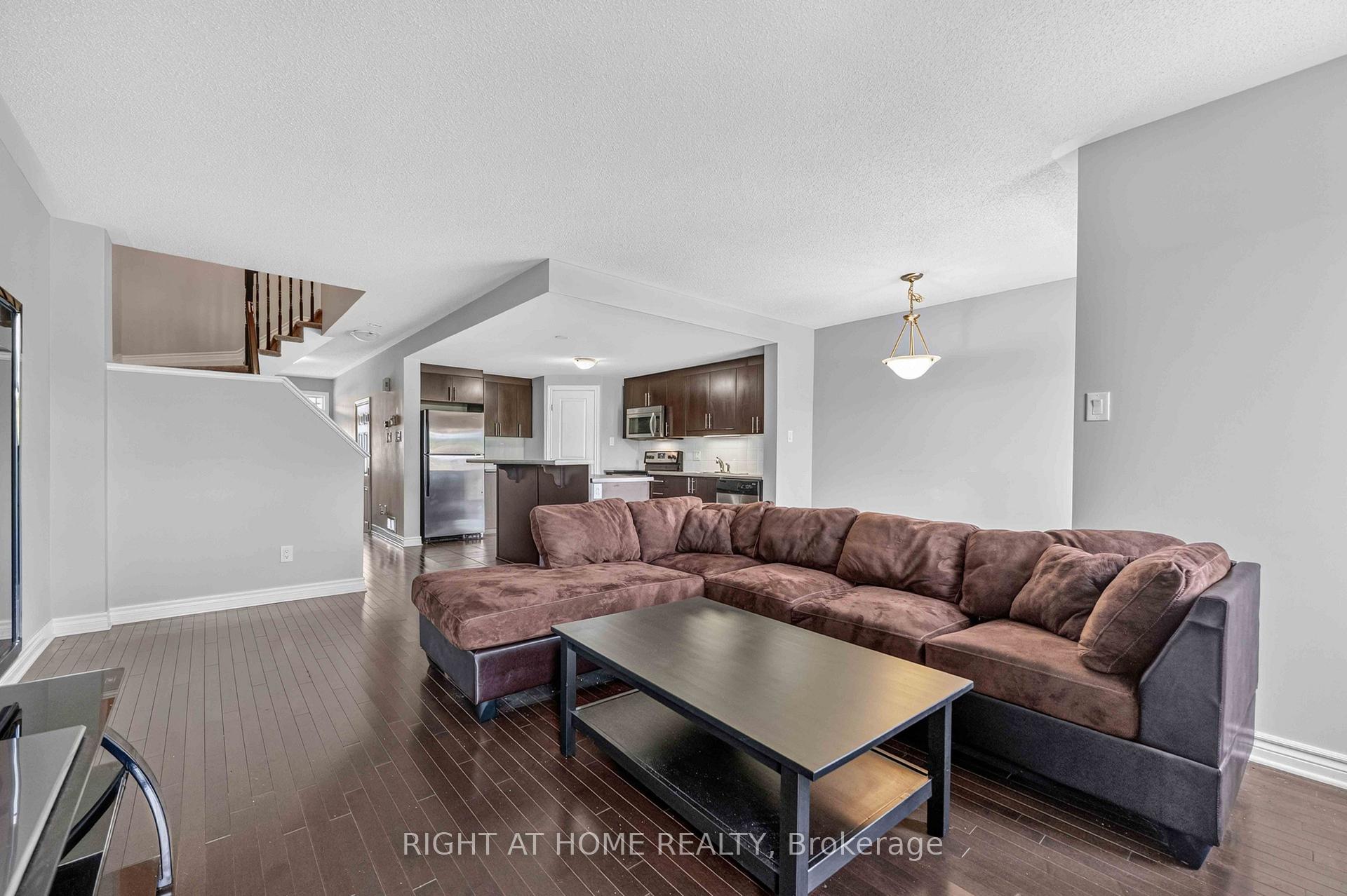 Photo 7 of 490 Barrick Hill Road, Ottawa, Kanata - Emerald Meadows/Trailwest — HOMEH