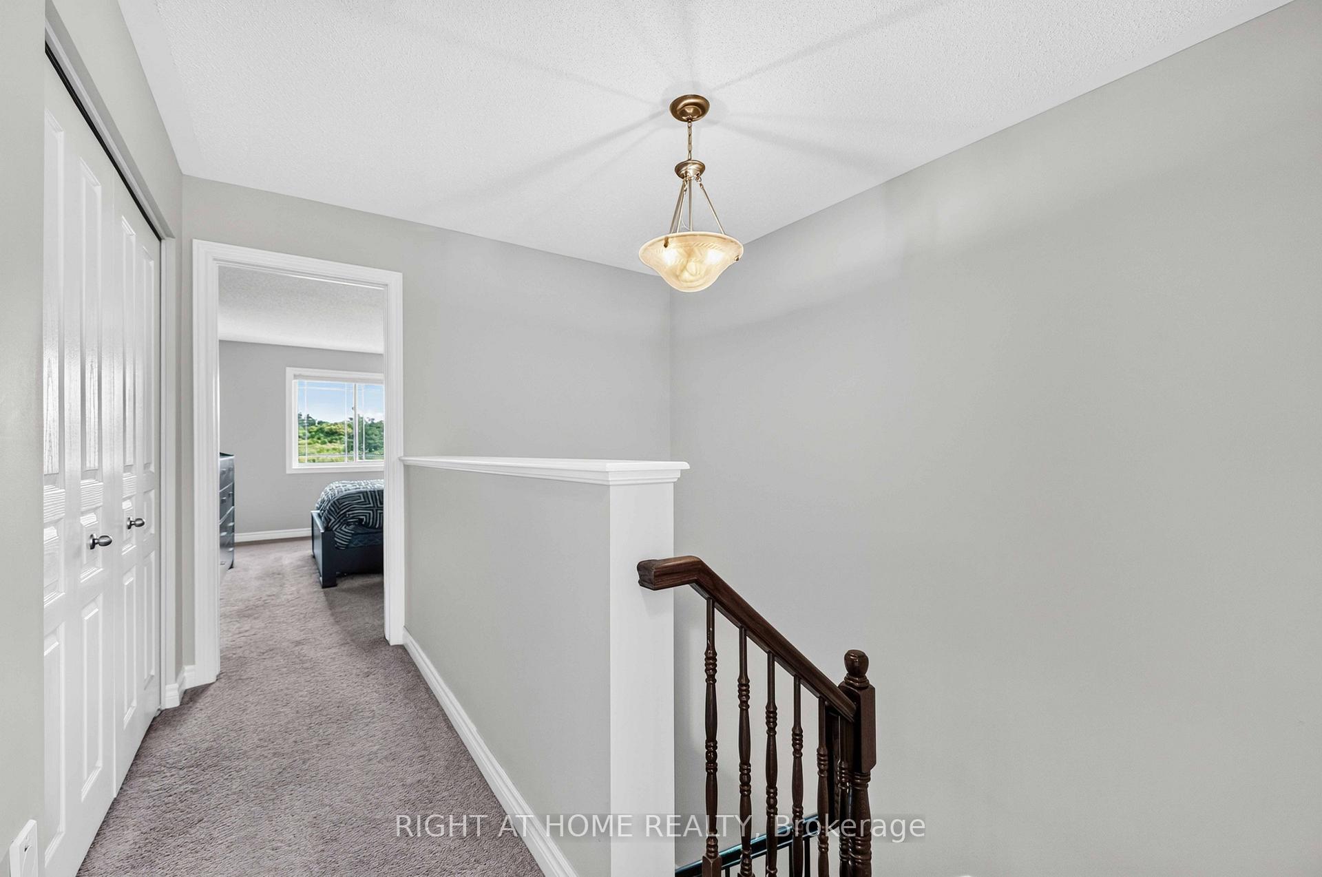Photo 14 of 490 Barrick Hill Road, Ottawa, Kanata - Emerald Meadows/Trailwest — HOMEH