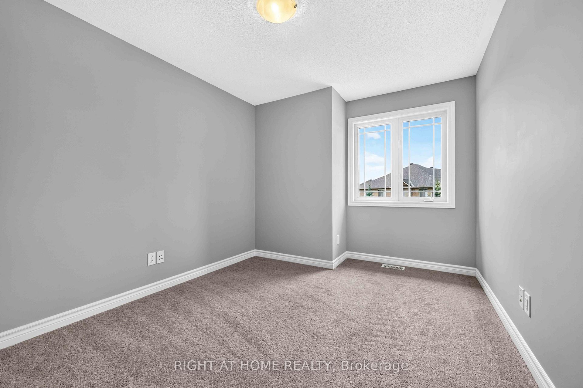 Photo 15 of 490 Barrick Hill Road, Ottawa, Kanata - Emerald Meadows/Trailwest — HOMEH