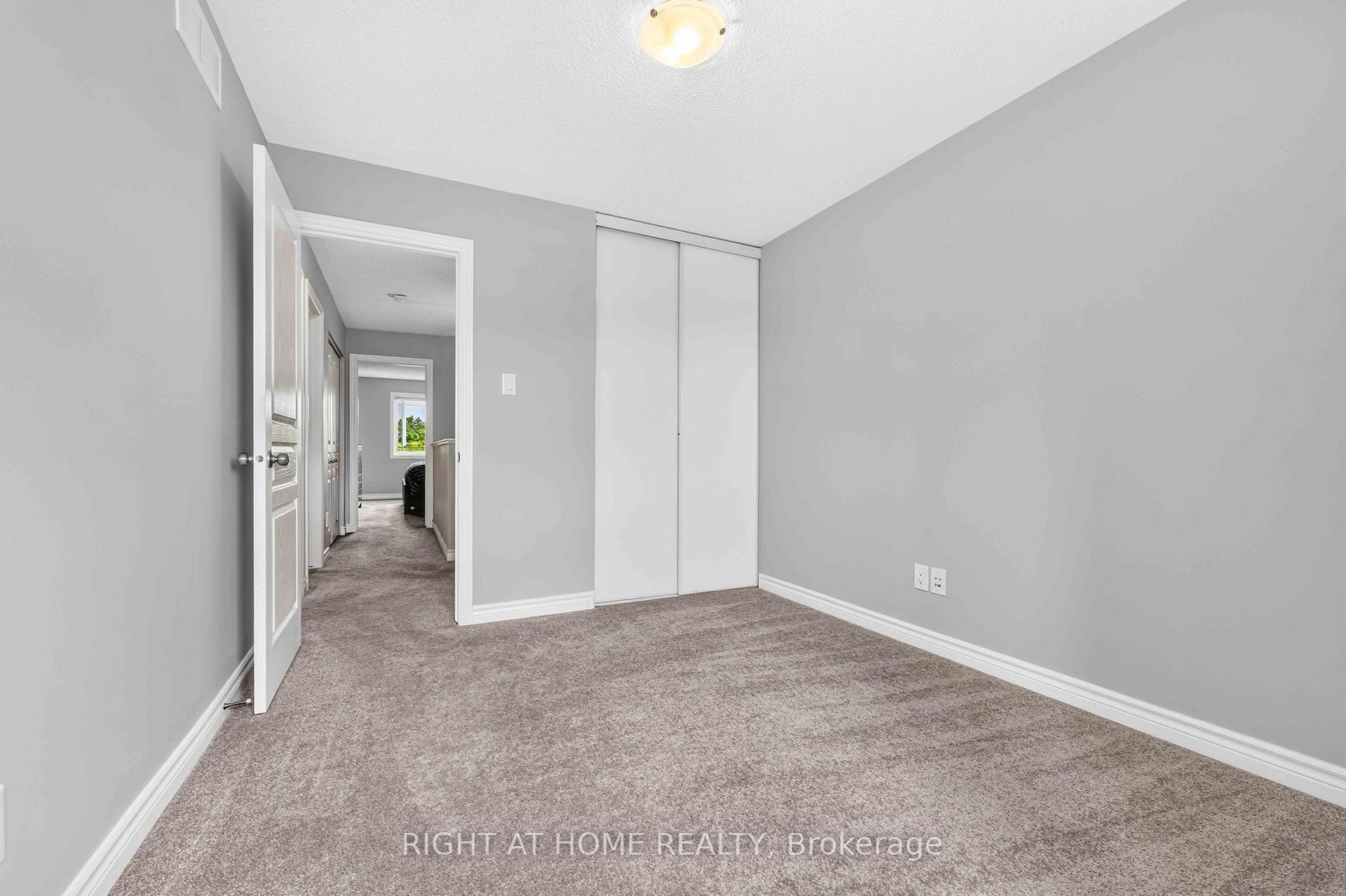 Photo 16 of 490 Barrick Hill Road, Ottawa, Kanata - Emerald Meadows/Trailwest — HOMEH
