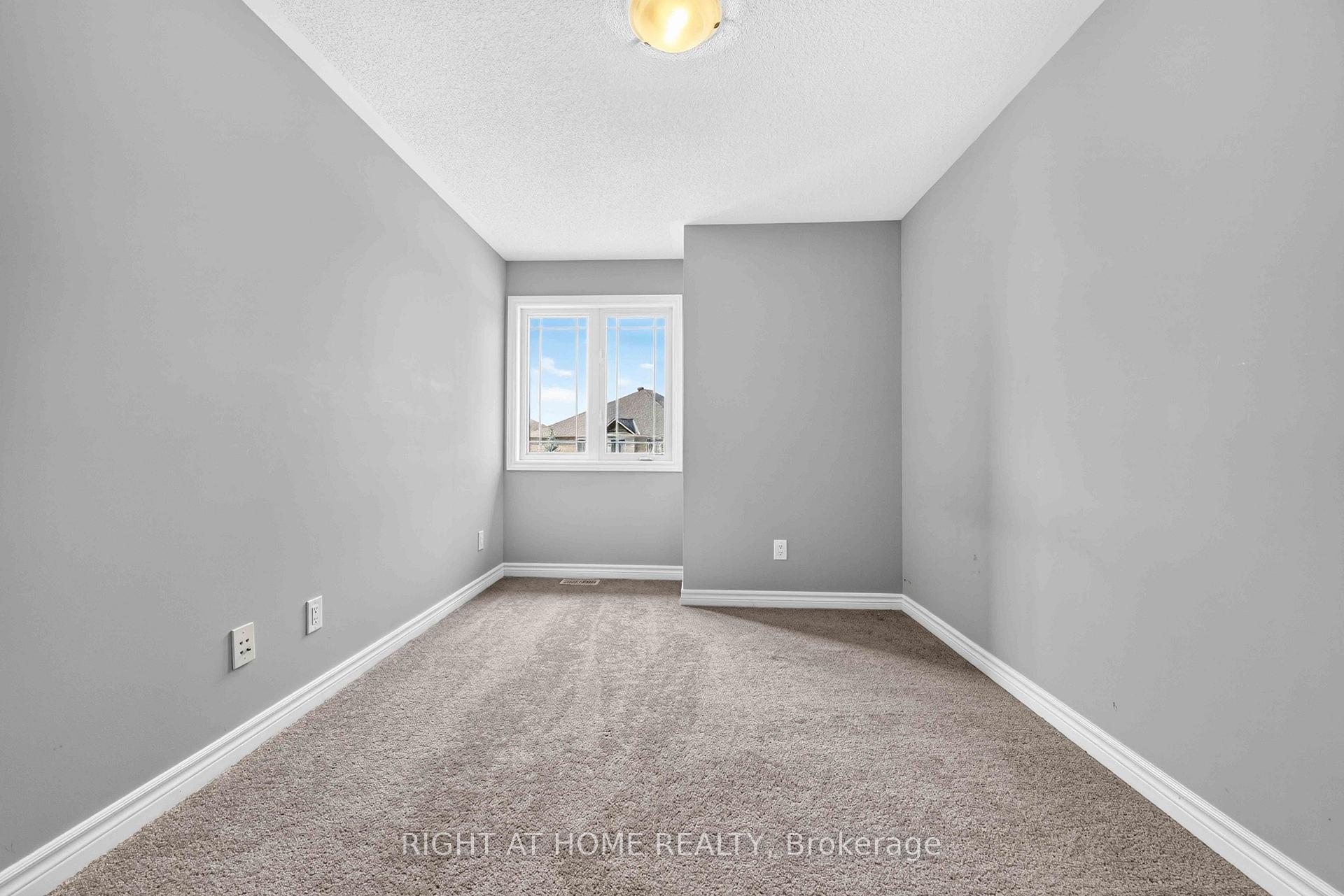 Photo 18 of 490 Barrick Hill Road, Ottawa, Kanata - Emerald Meadows/Trailwest — HOMEH