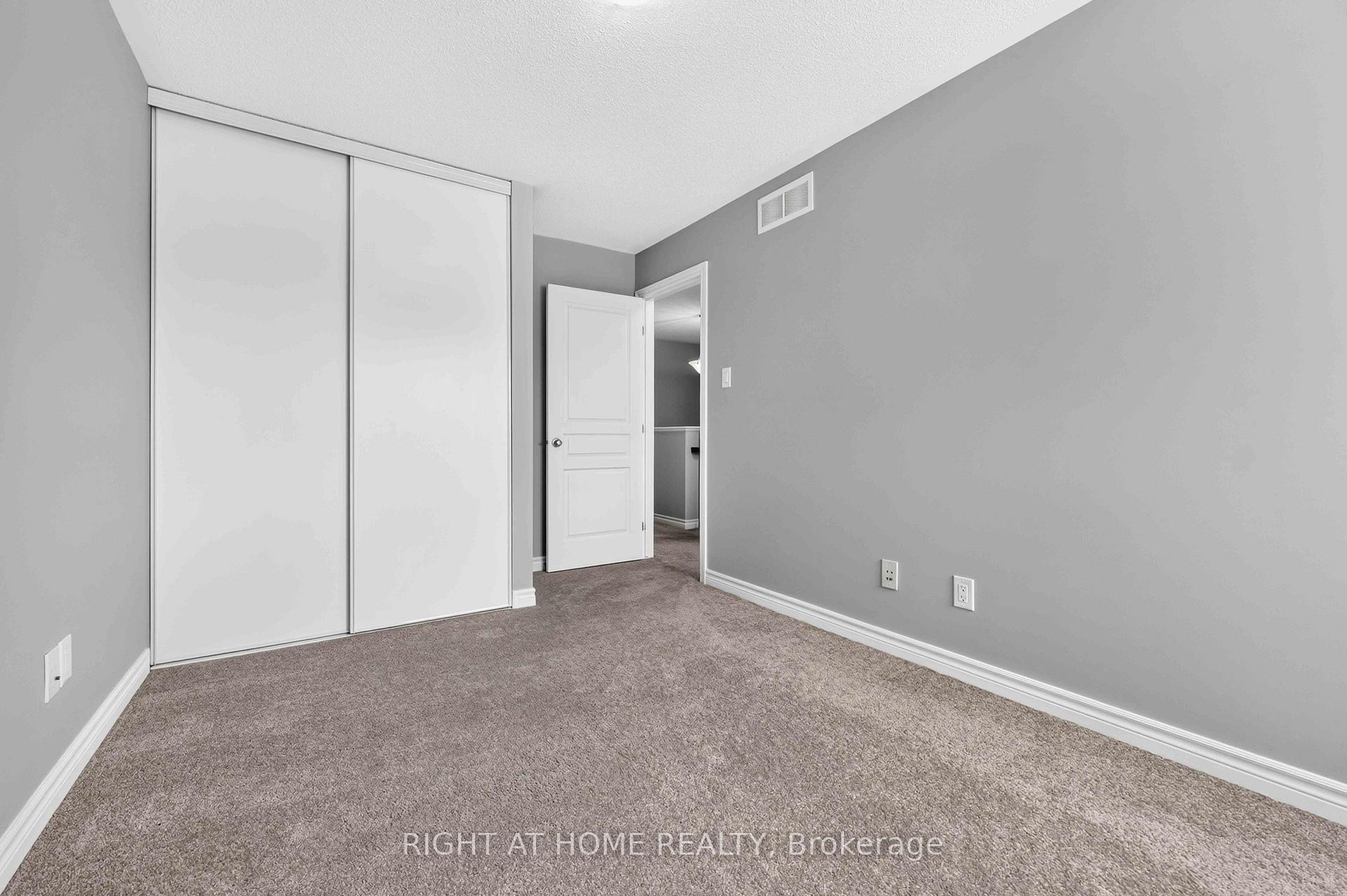 Photo 19 of 490 Barrick Hill Road, Ottawa, Kanata - Emerald Meadows/Trailwest — HOMEH
