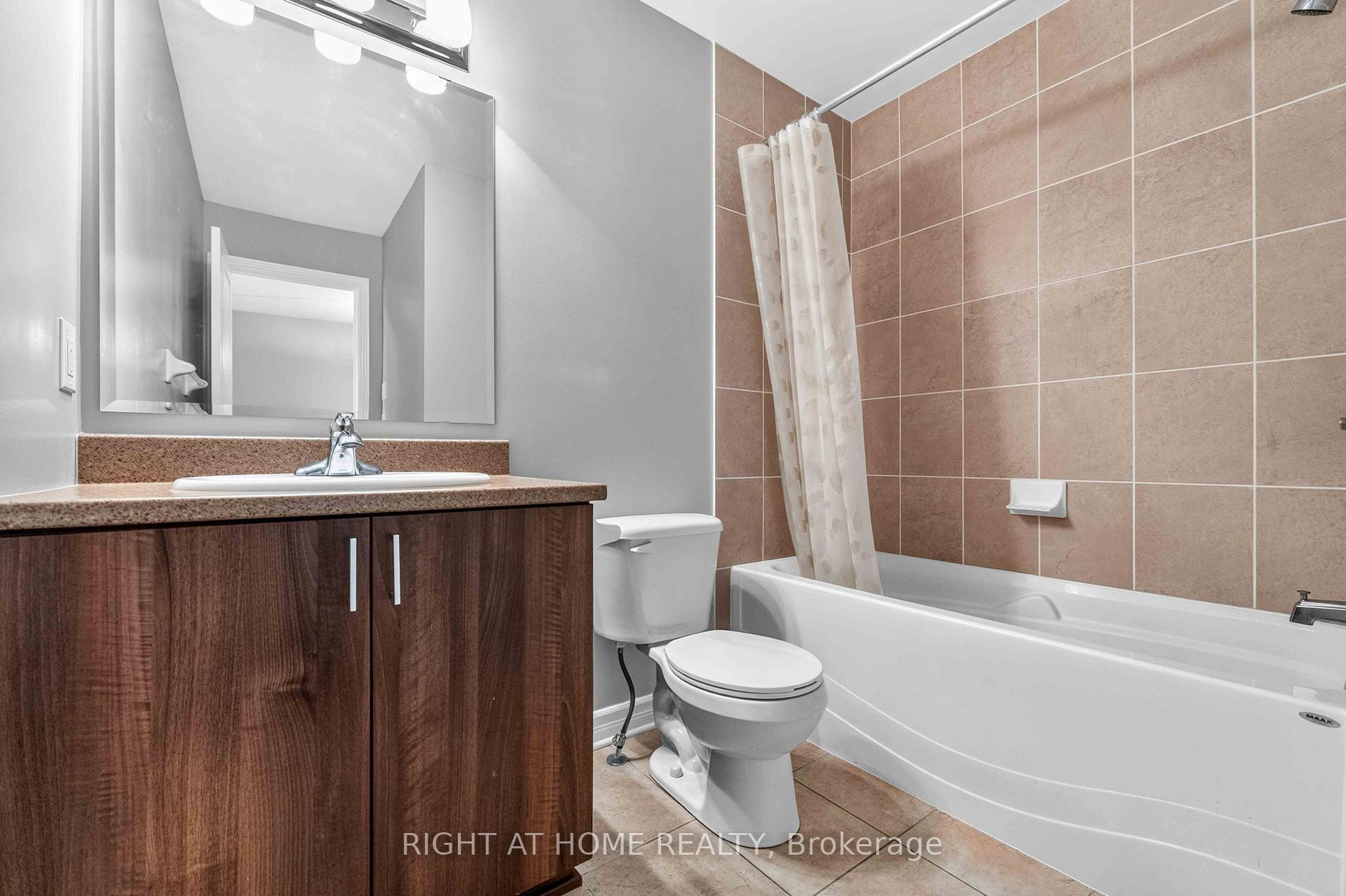 Photo 20 of 490 Barrick Hill Road, Ottawa, Kanata - Emerald Meadows/Trailwest — HOMEH