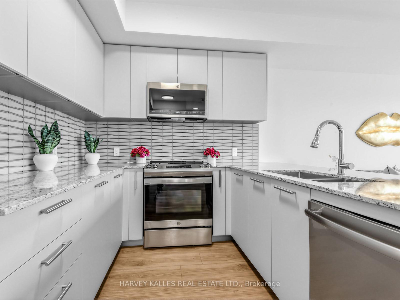 Photo 5 of Unit 329, 101 Cathedral High Street, Markham, Cathedraltown — HOMEH