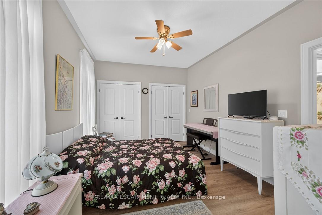 Photo 21 of 26 Stonebridge Place, Norfolk, Simcoe — HOMEH
