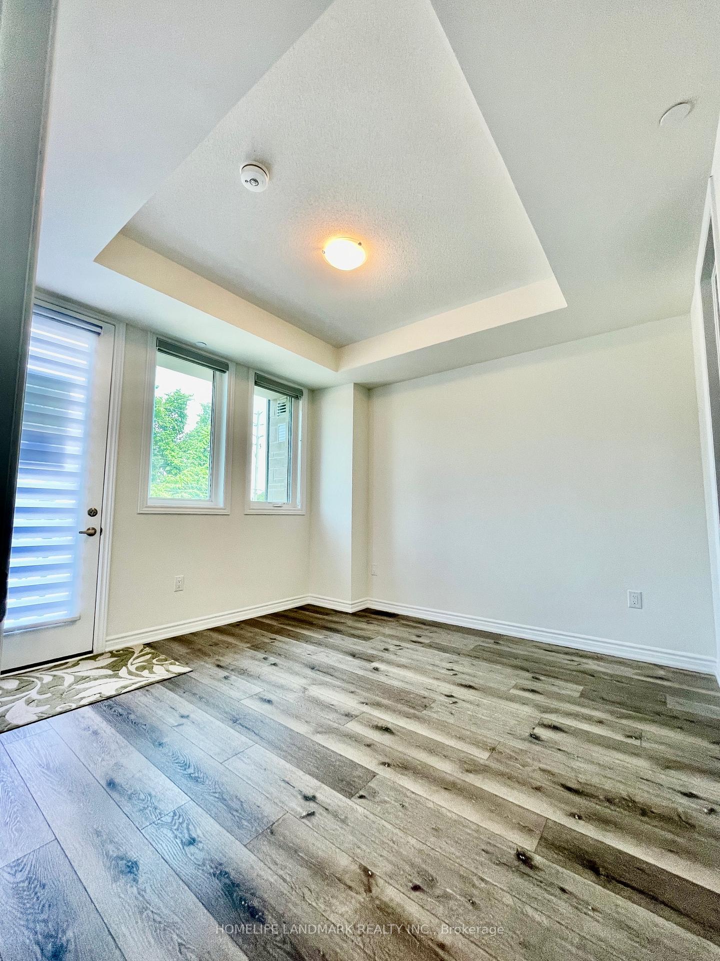 Photo 5 of 3165 Elgin Mills Road E, Markham, Victoria Square — HOMEH