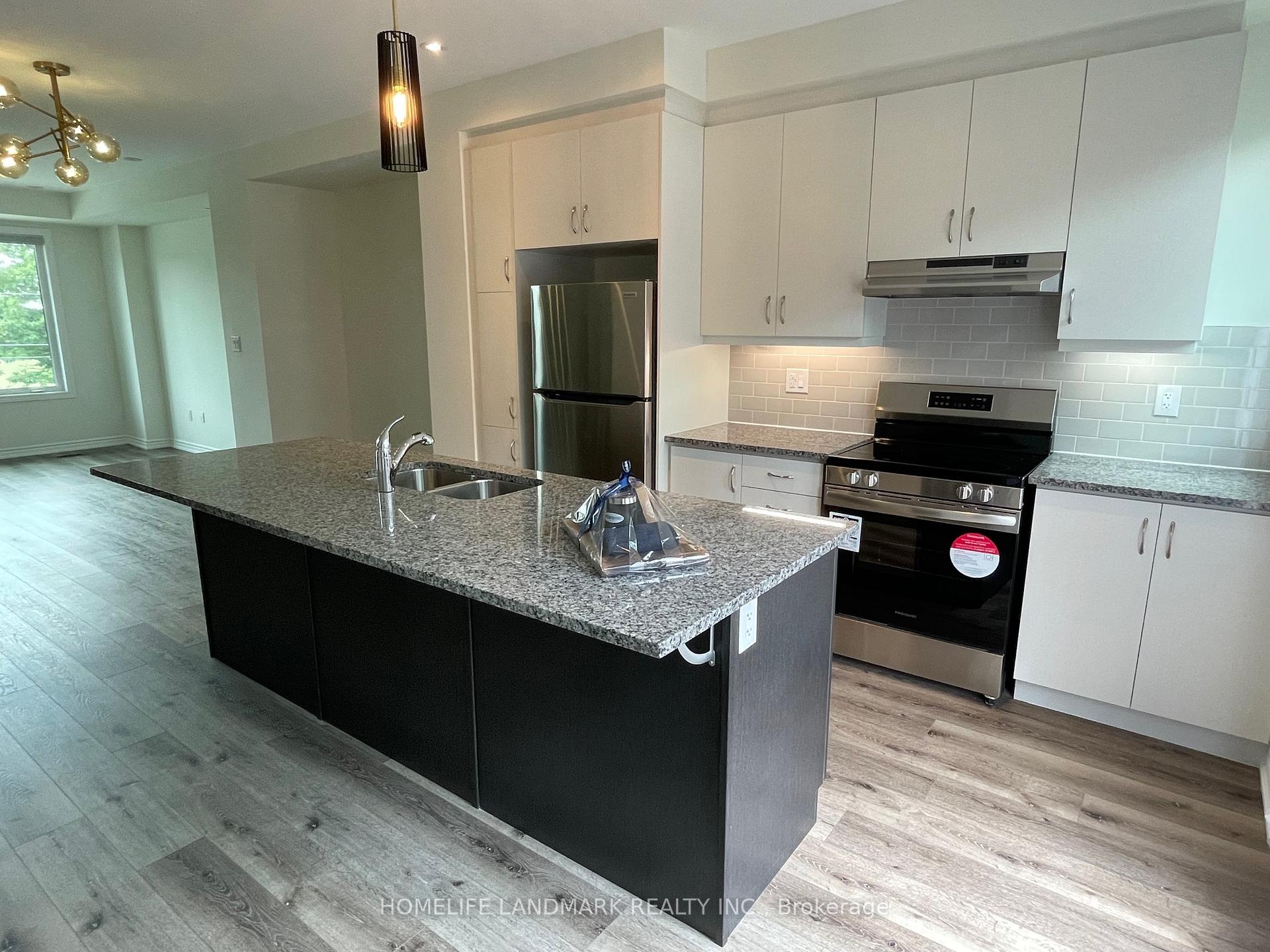 Photo 9 of 3165 Elgin Mills Road E, Markham, Victoria Square — HOMEH