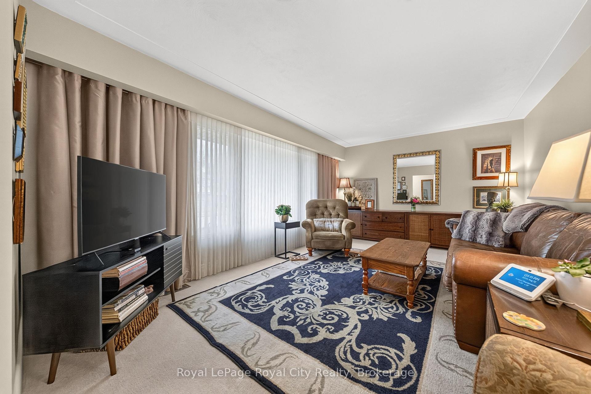 Photo 6 of 12 Tobey Avenue, Guelph, St. George's — HOMEH