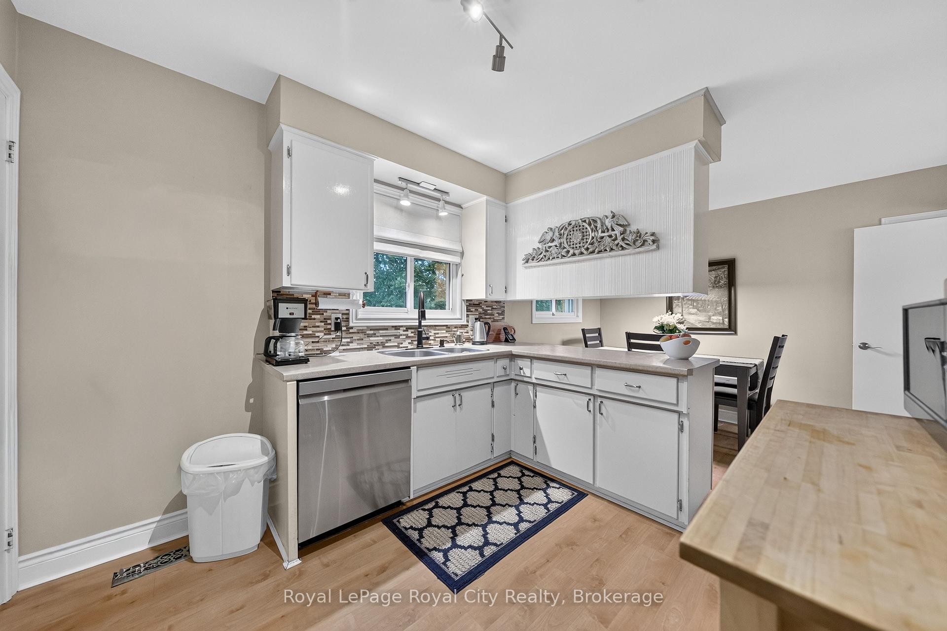 Photo 14 of 12 Tobey Avenue, Guelph, St. George's — HOMEH