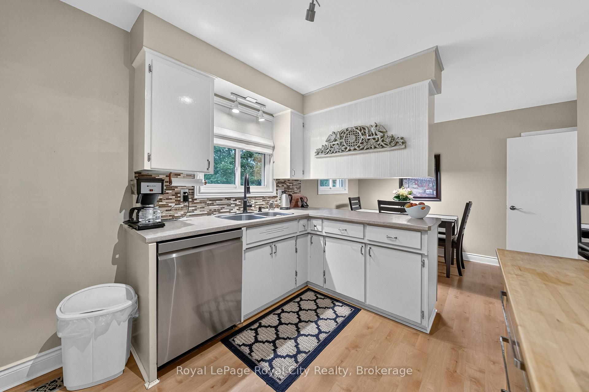 Photo 15 of 12 Tobey Avenue, Guelph, St. George's — HOMEH