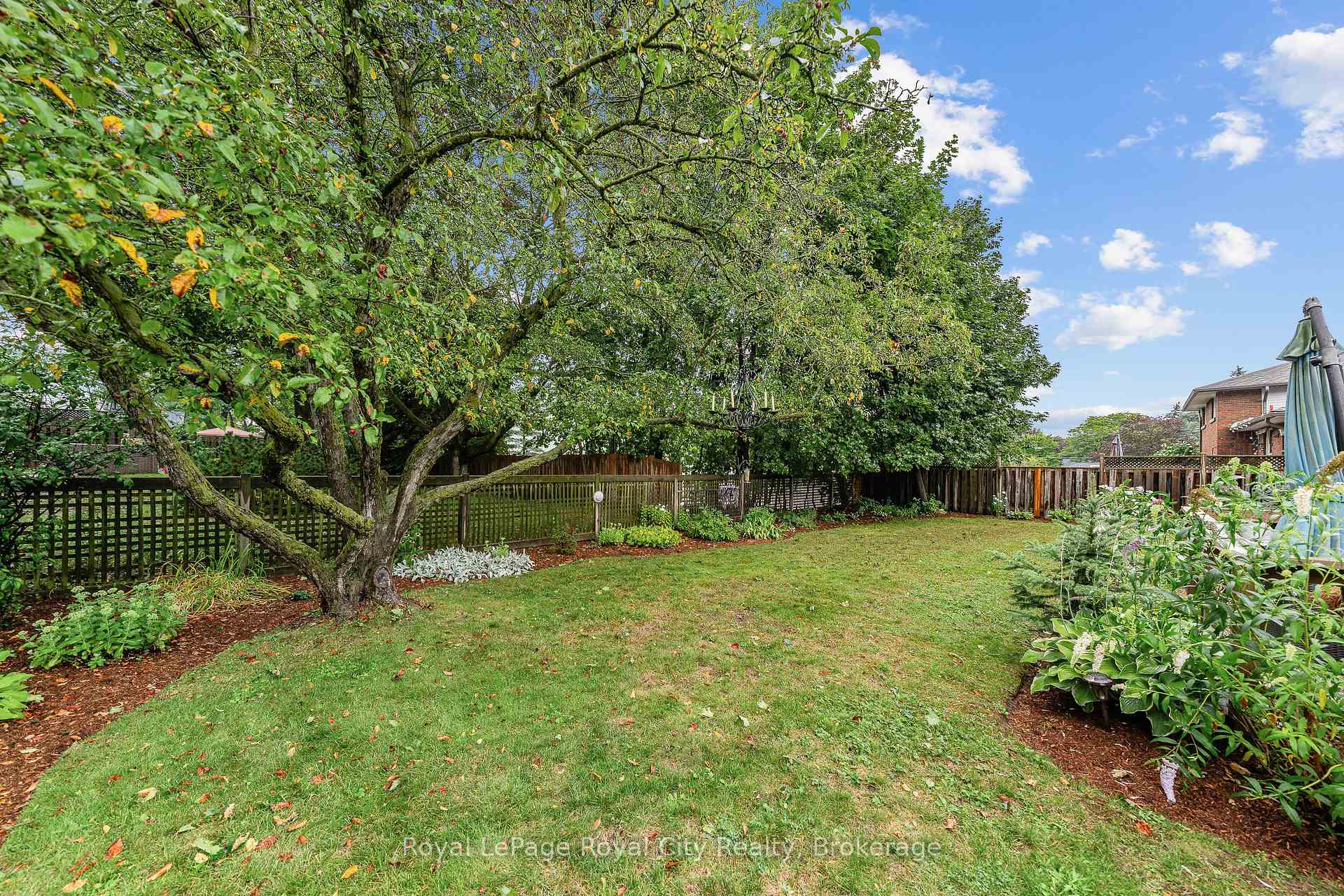 Photo 41 of 12 Tobey Avenue, Guelph, St. George's — HOMEH