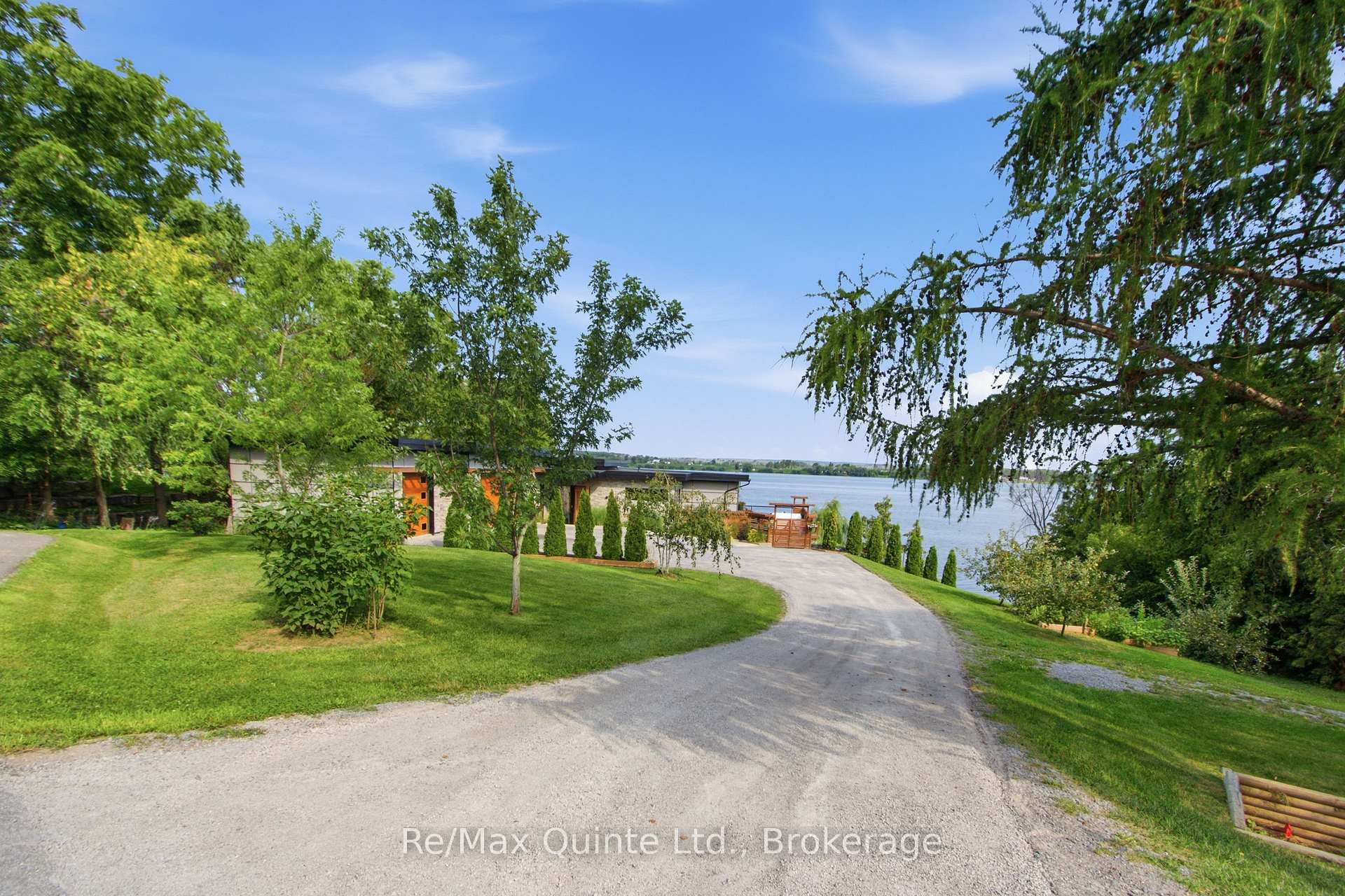 Photo 4 of 8 Bayview Point Road, Prince Edward County, Ameliasburg Ward — HOMEH