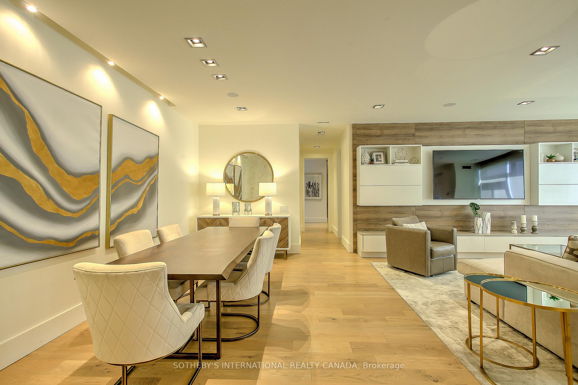 Photo 2 of Unit 2101, 20 Blue Jays Way, Toronto, Waterfront Communities — HOMEH