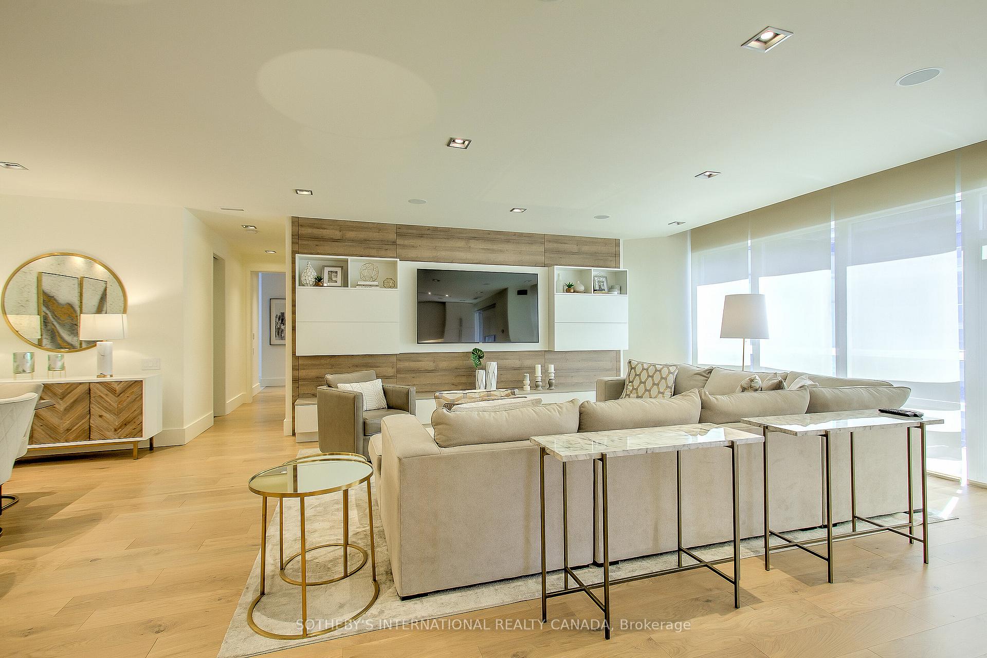 Photo 4 of Unit 2101, 20 Blue Jays Way, Toronto, Waterfront Communities — HOMEH