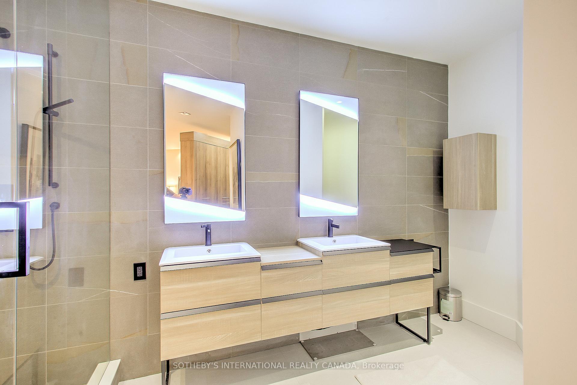 Photo 24 of Unit 2101, 20 Blue Jays Way, Toronto, Waterfront Communities — HOMEH