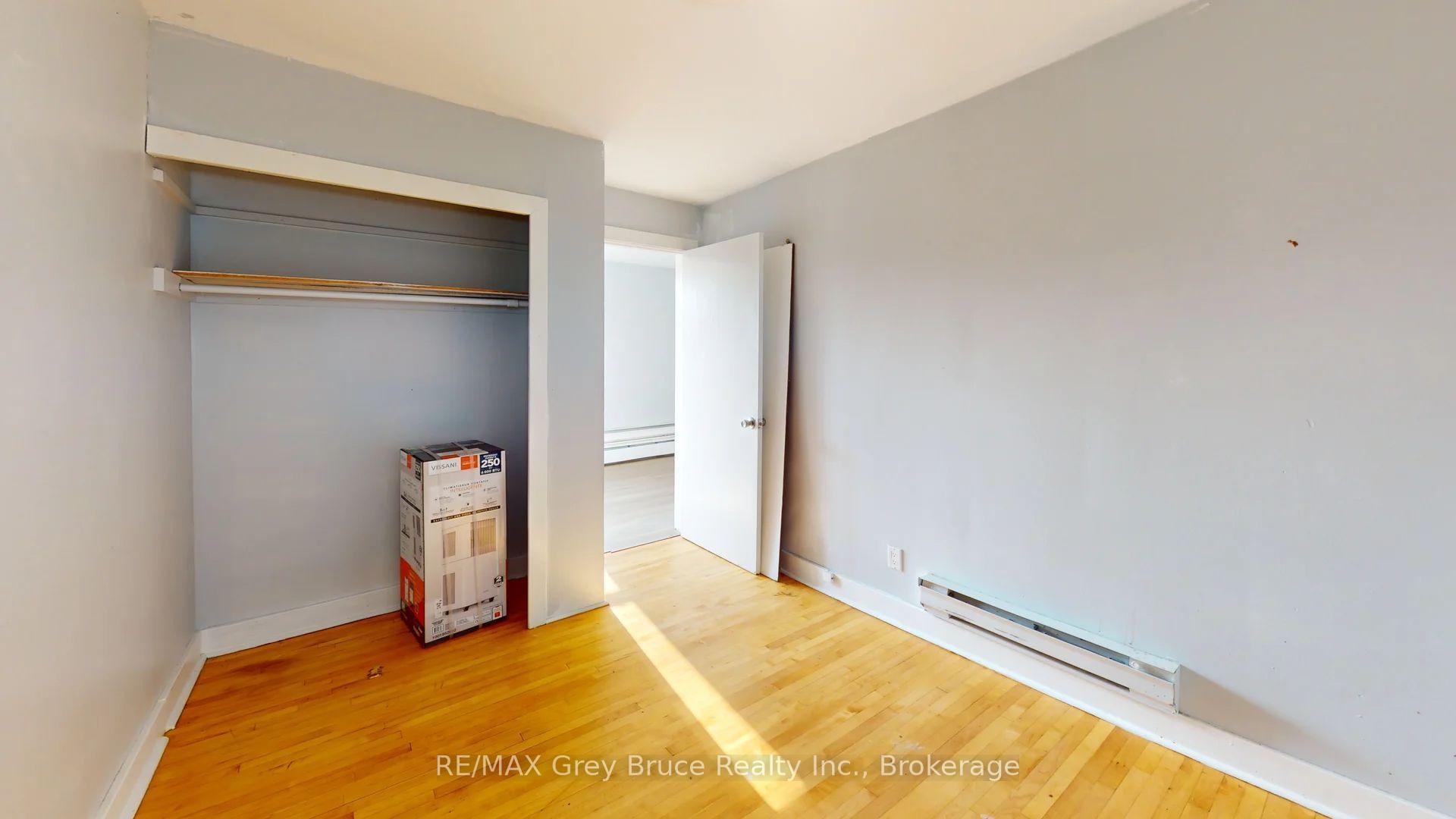 Photo 4 of Unit 4, 844 2nd Avenue E, Owen Sound — HOMEH