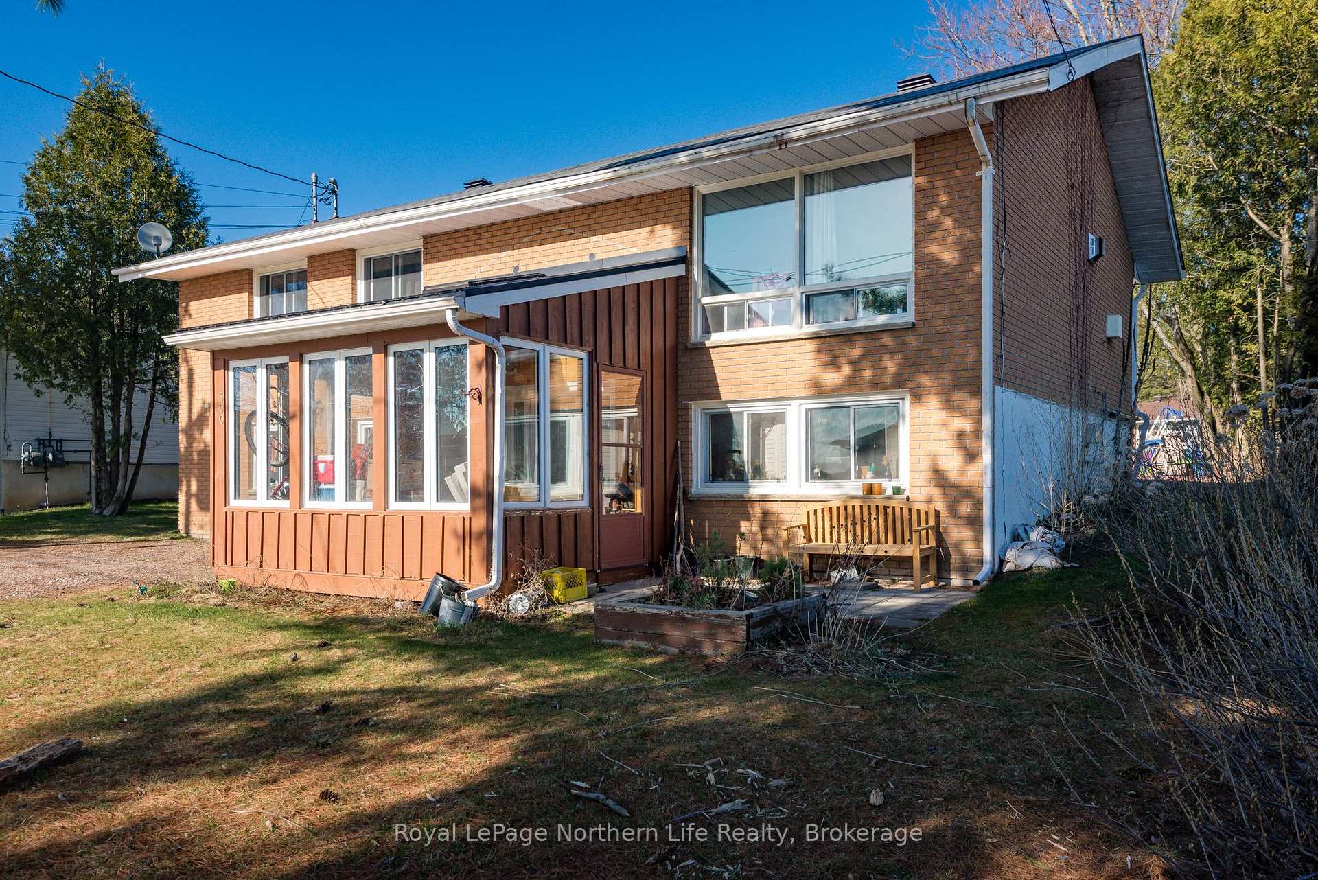 Photo 3 of 500 Valley View Drive N, Powassan — HOMEH