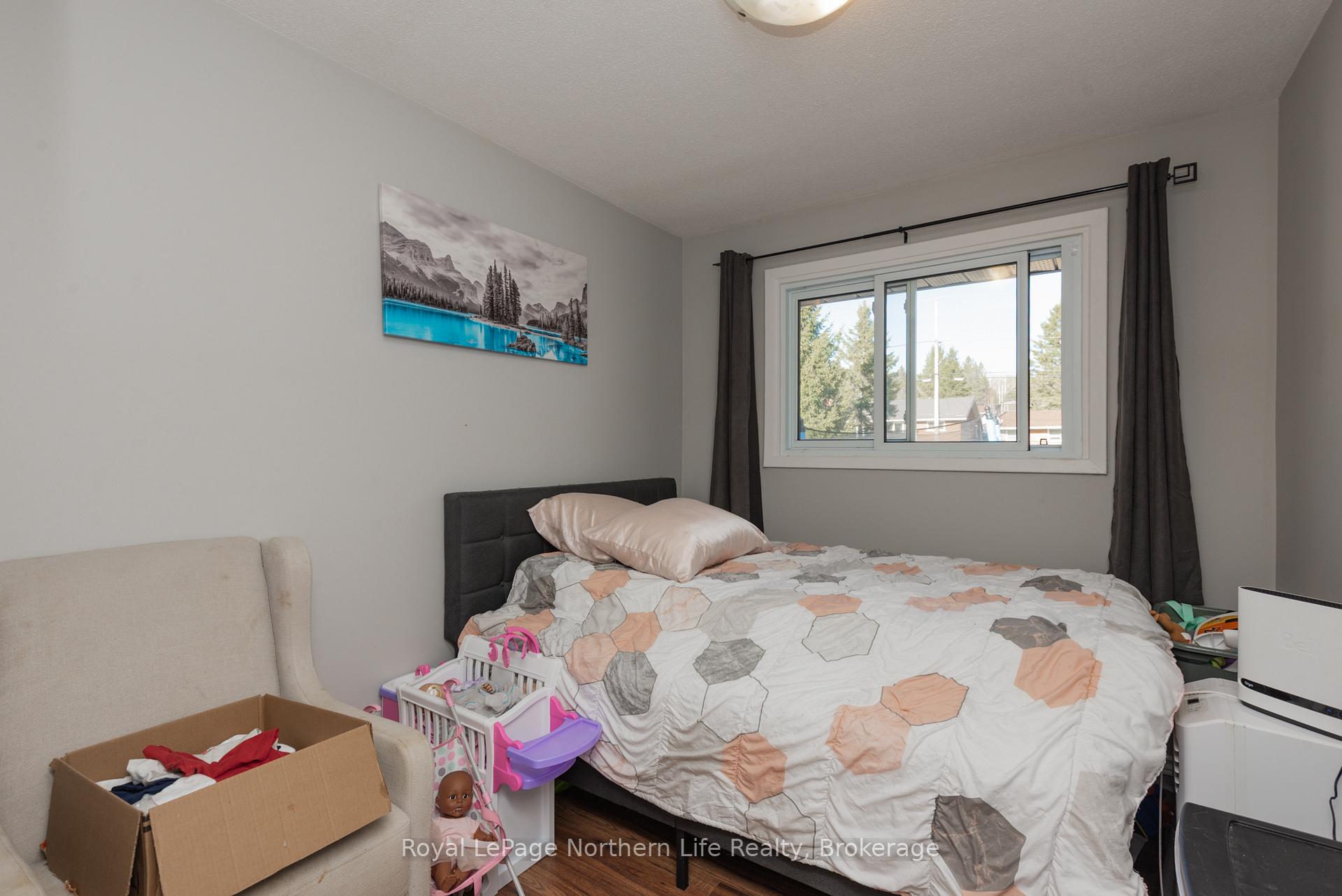 Photo 14 of 500 Valley View Drive N, Powassan — HOMEH