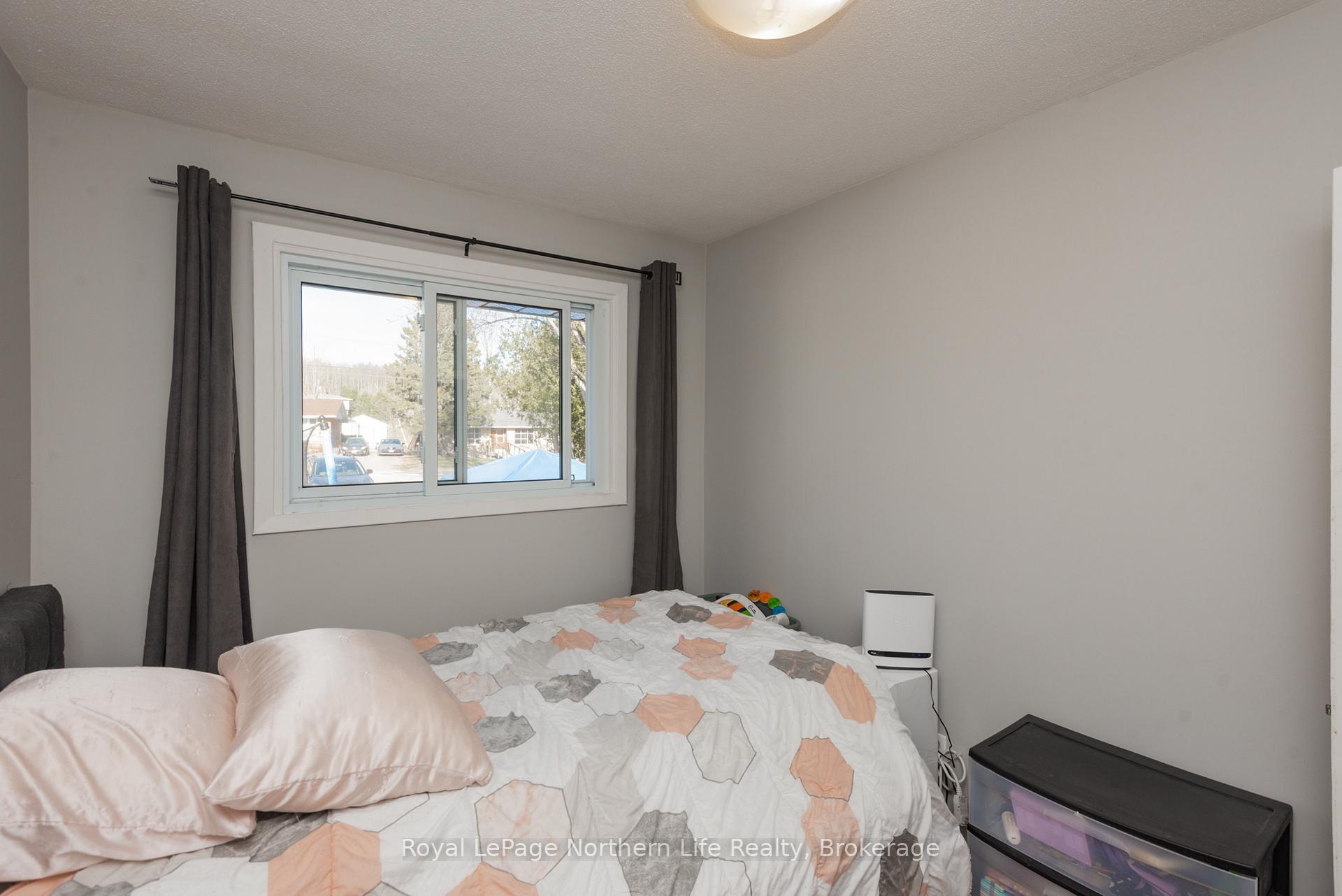 Photo 15 of 500 Valley View Drive N, Powassan — HOMEH